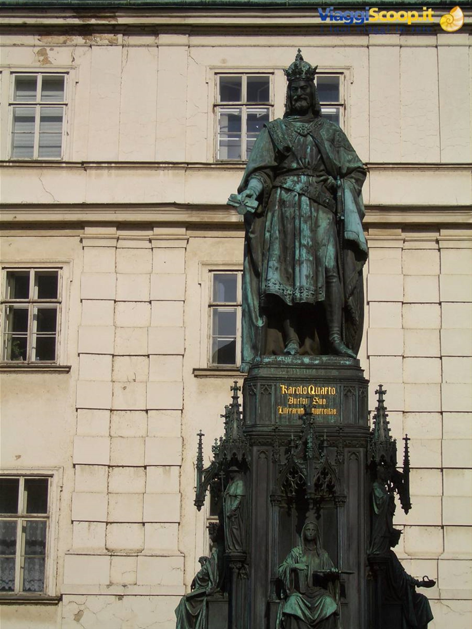 Statua Carlo Quarto