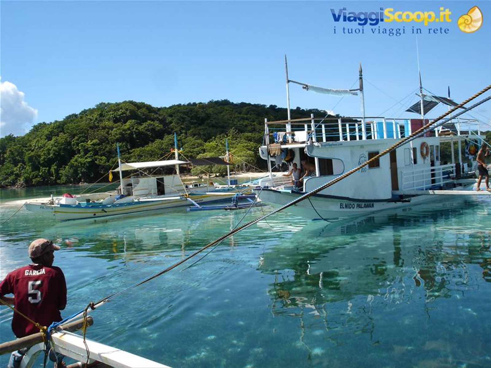 Una delle decine di isolette lungo il tragitto coron El Nido