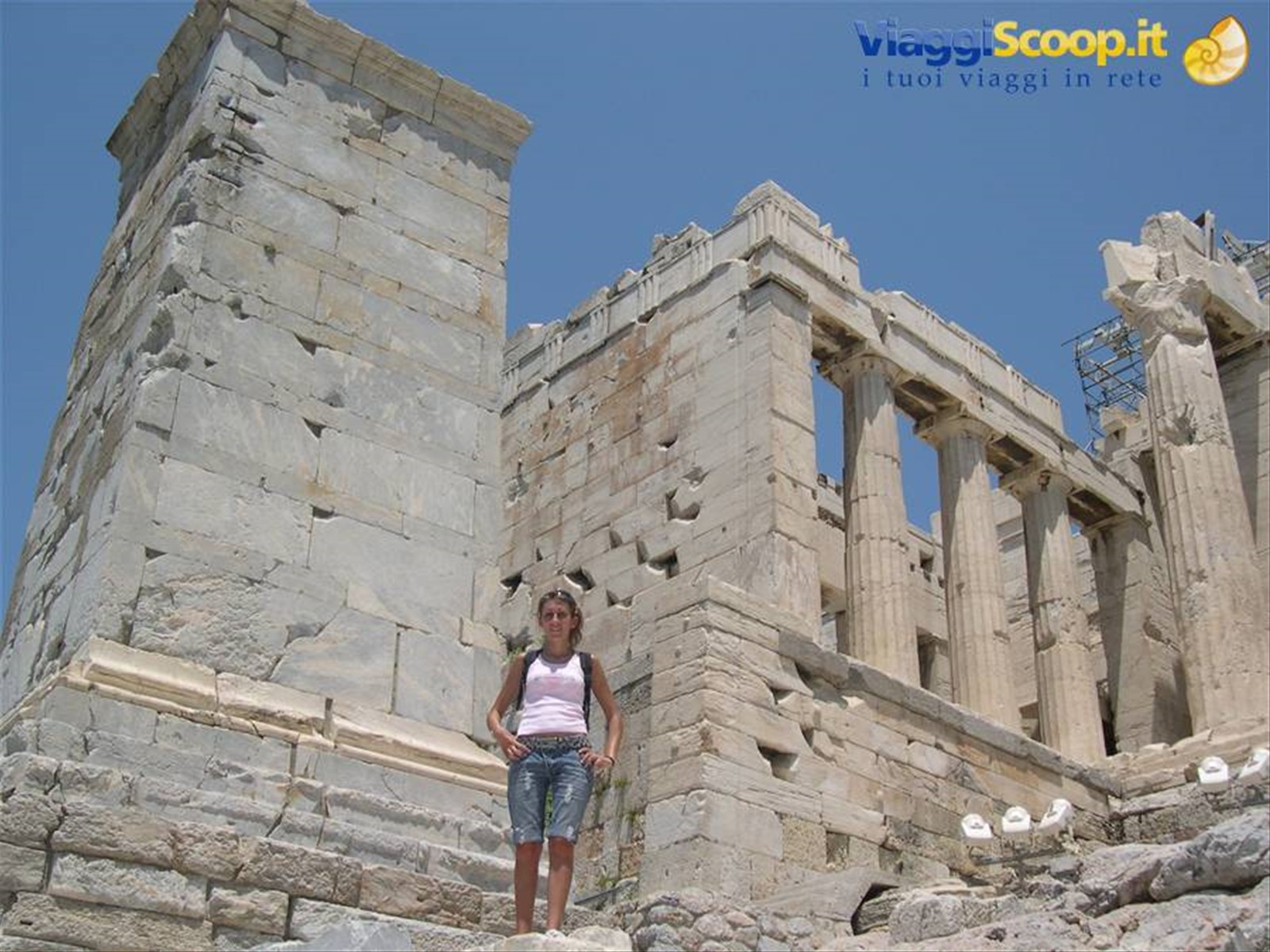 VALENTINA TRA I MARMI DELL'ANTICA GRECIA
