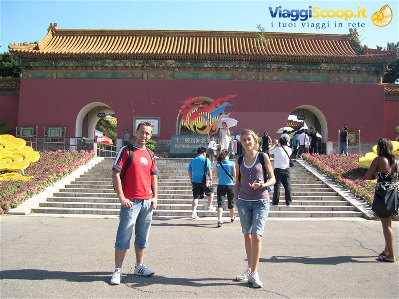 IO E VALE IN VISITA ALLE TOMBE MING