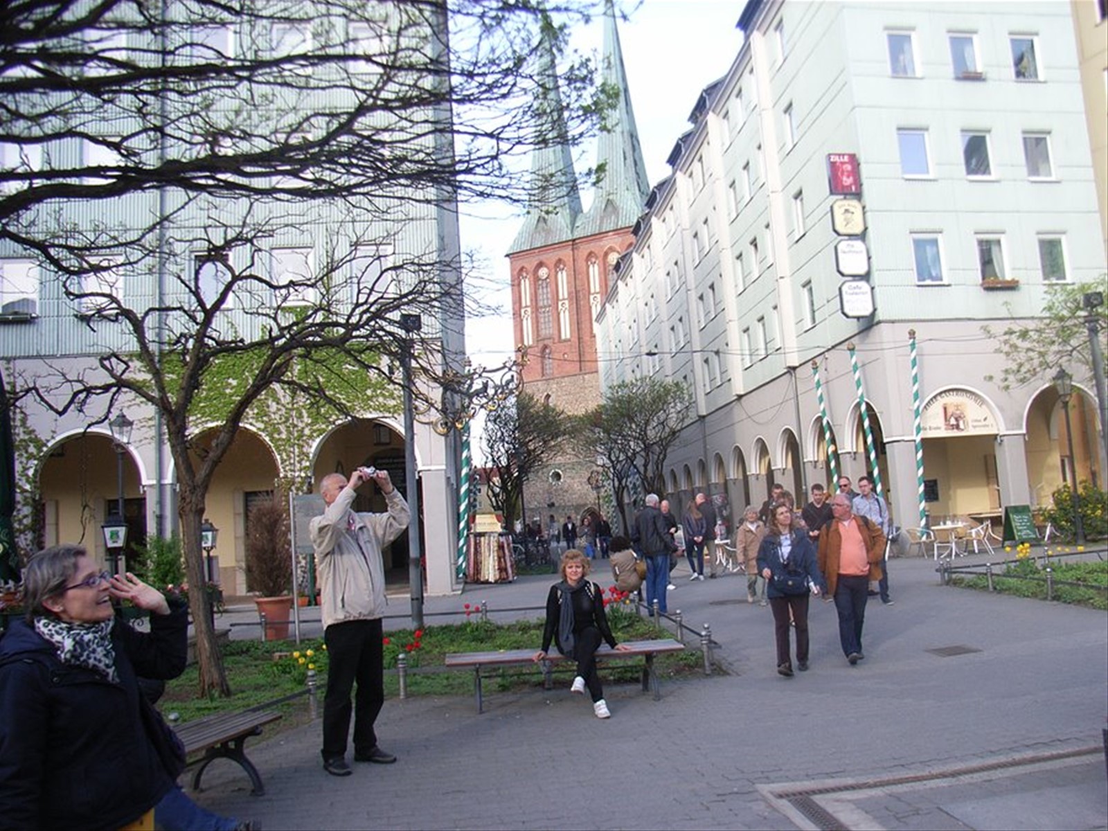 NIKOLAIVIERTEL