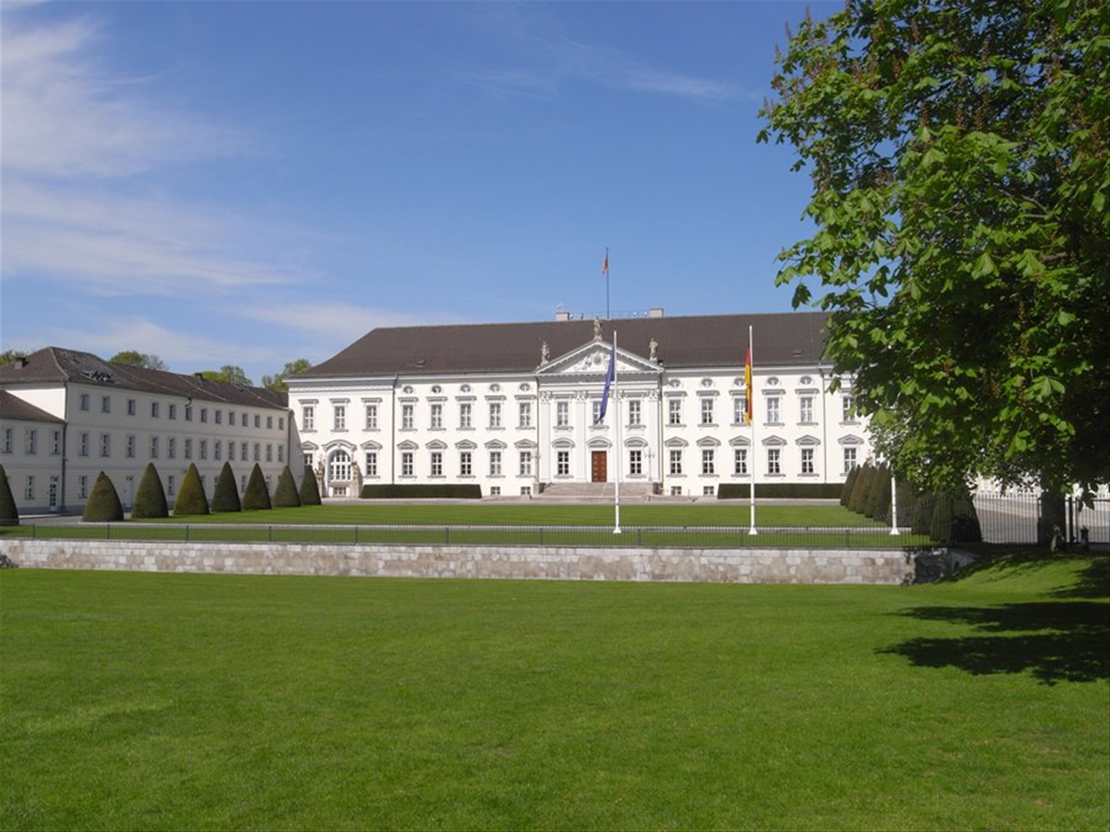 TIERGARTEN - SCHLOSS BELLEVUE