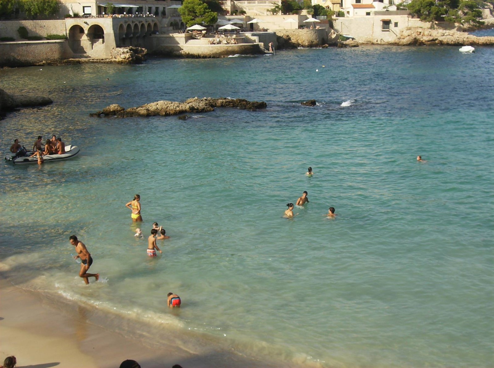 spiaggia ma xdonatemi nn ricordo il nome