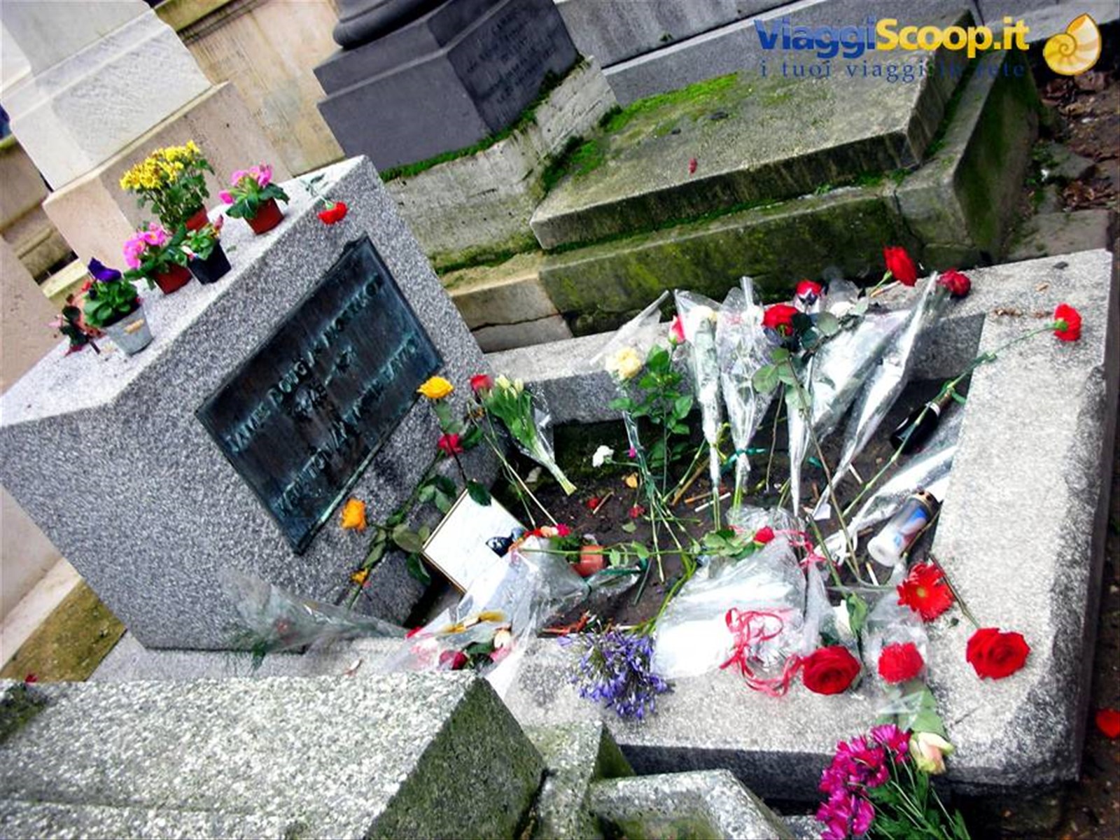 Cimitero di Paris: Tomba di Jim Morrison