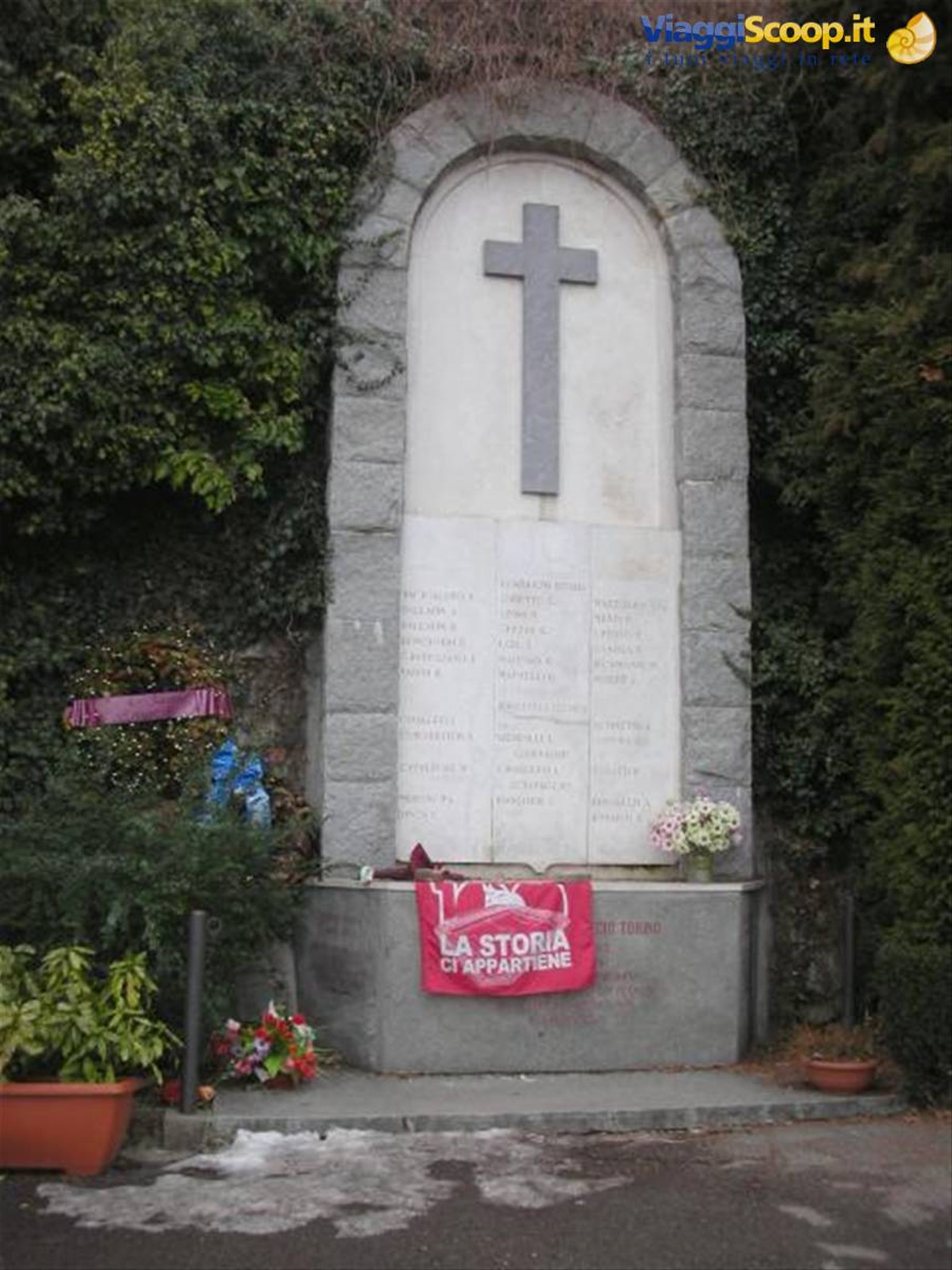 lapide commemorativa giocatori del Torino
