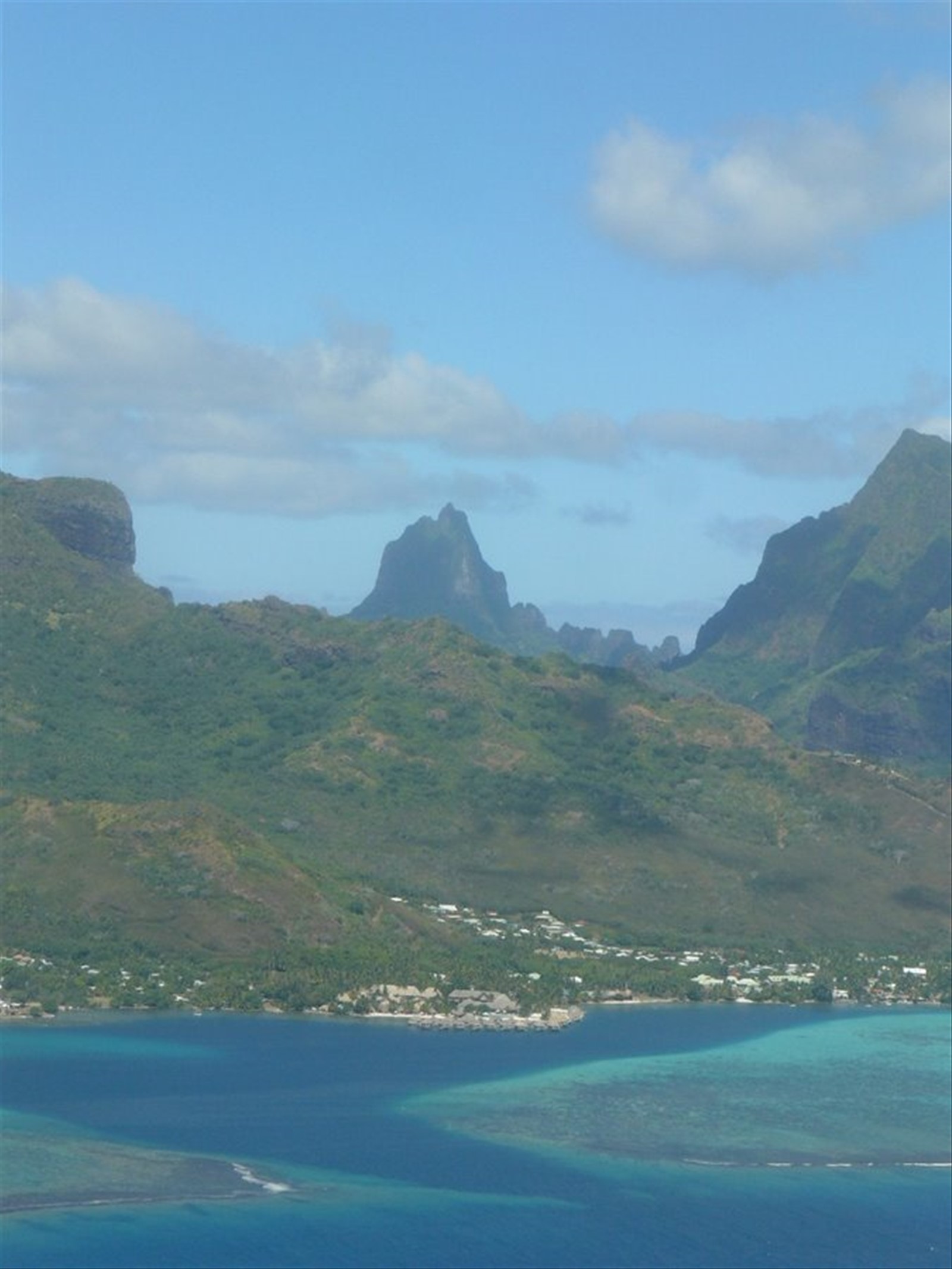 In atterraggio a Moorea