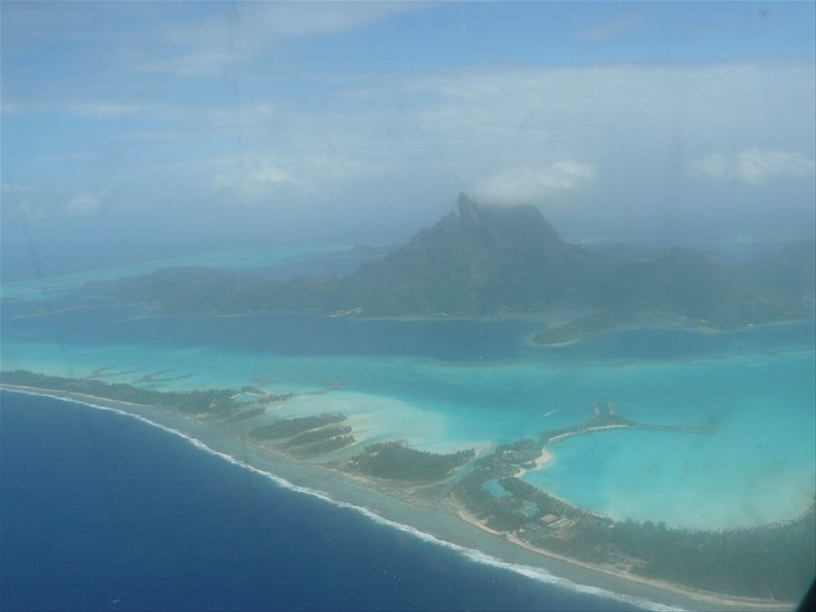 In atterraggio a Bora Bora