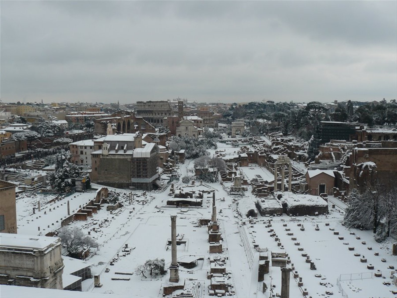Vista su Fori e Colosseo