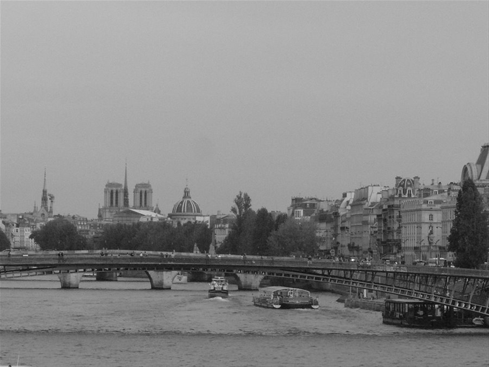 Pont sur la seine
