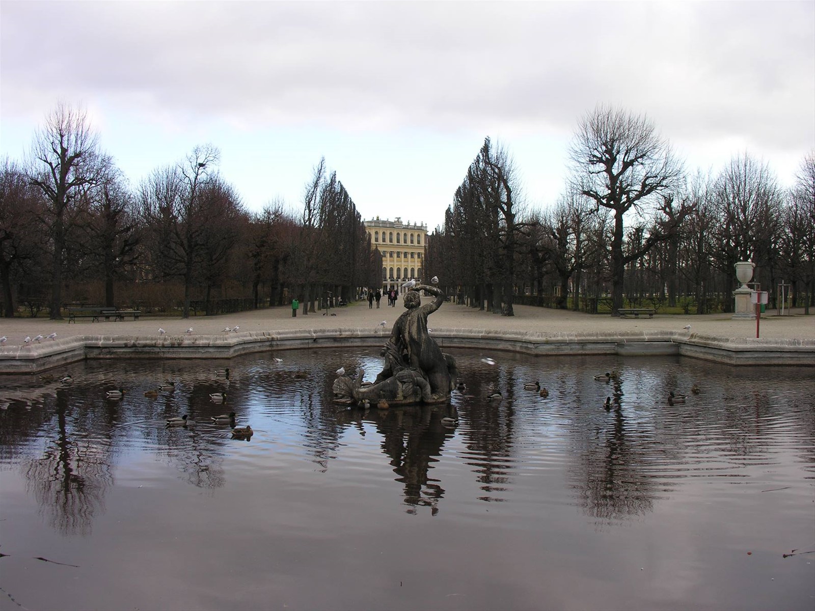 Shoenbrunn Park