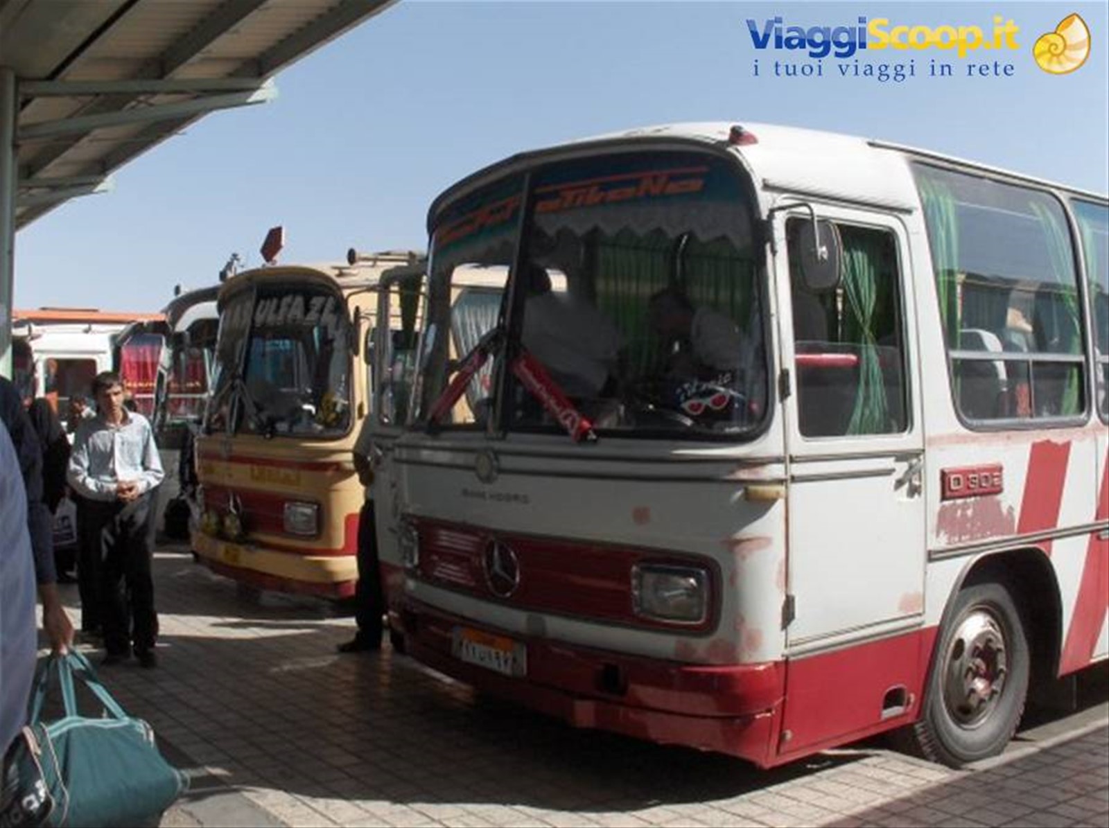 Autobus da Mashha a Yarz