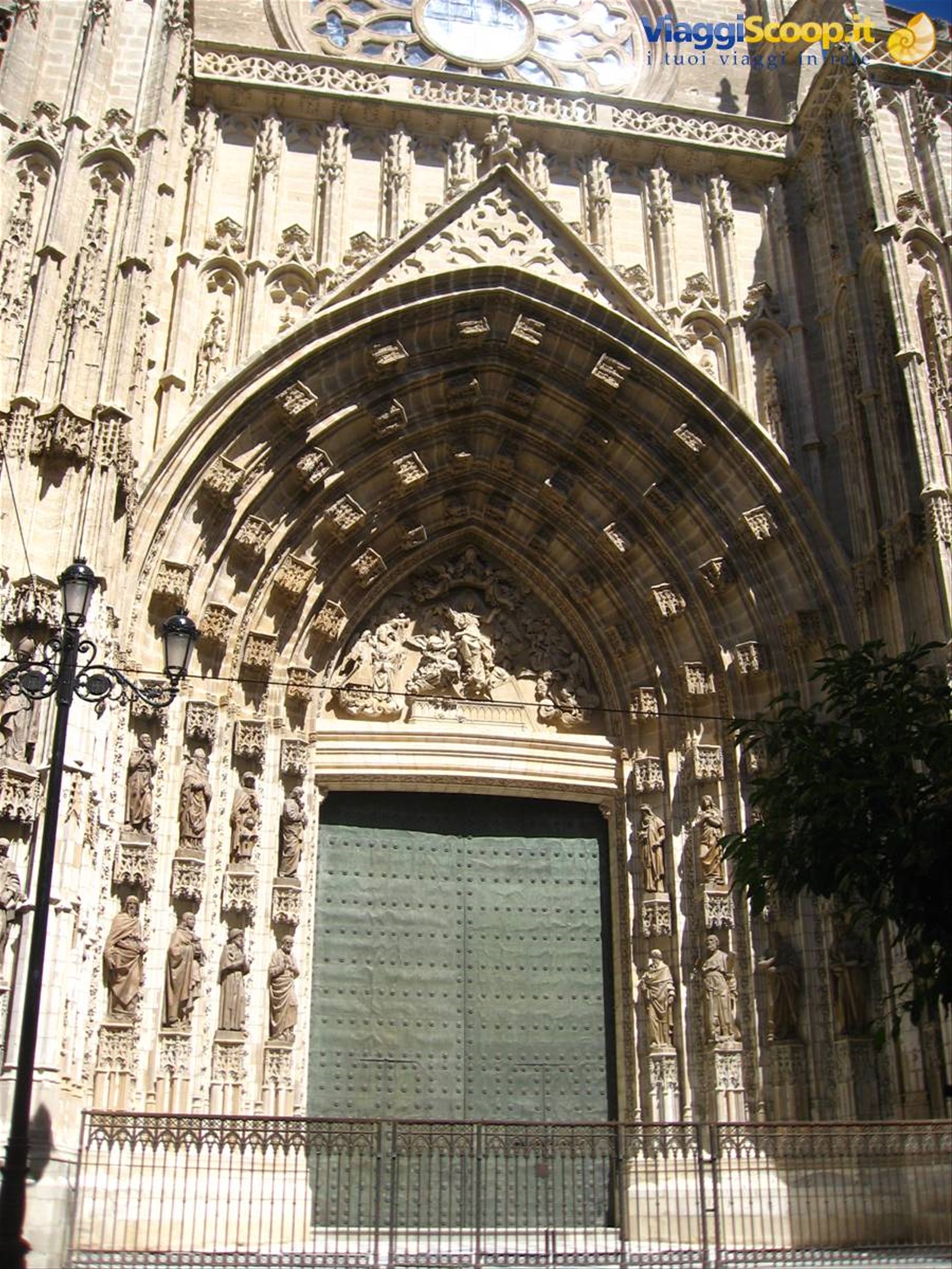 Un portale della Cattedrale