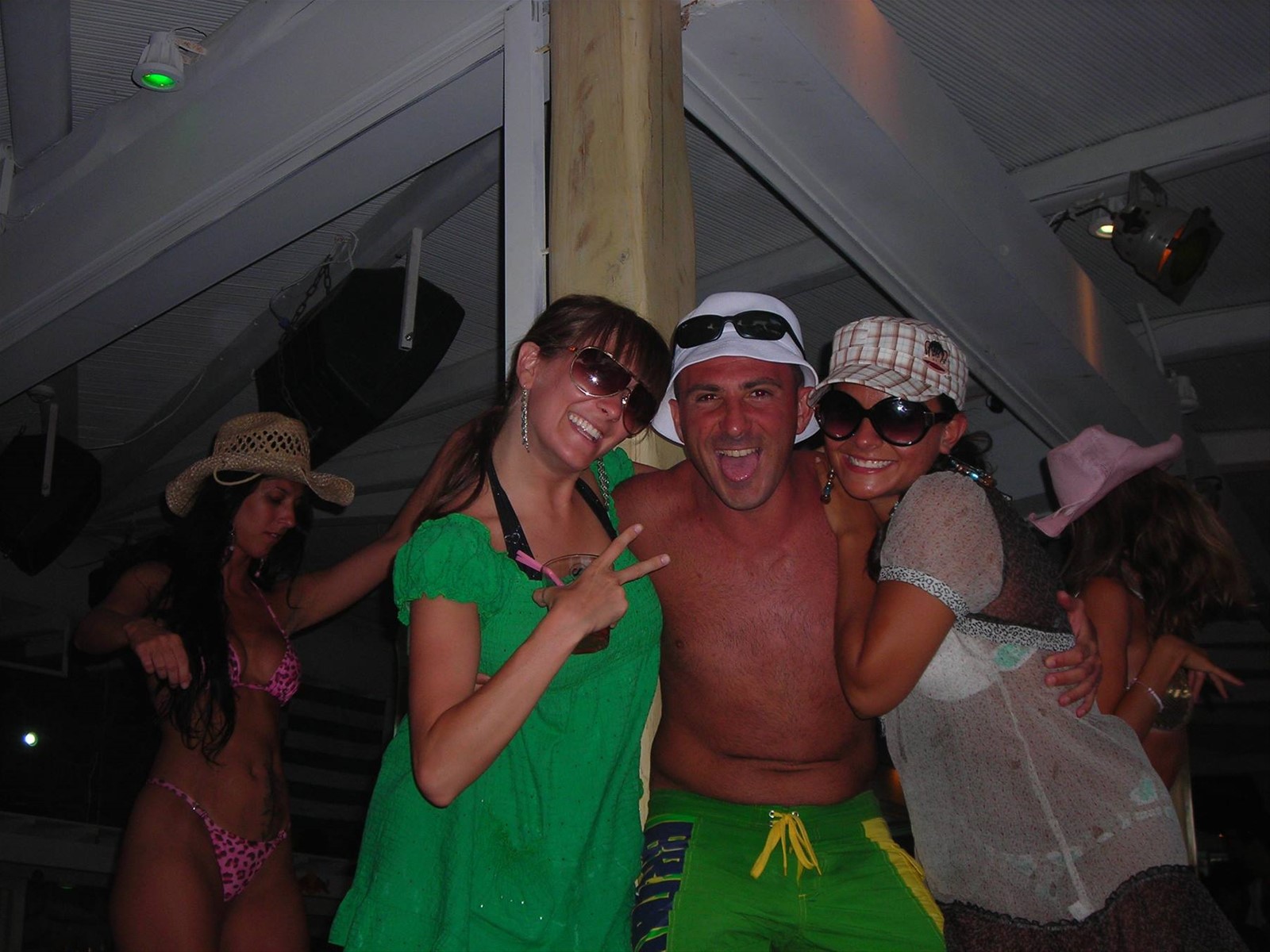 Rochi al Tropicana