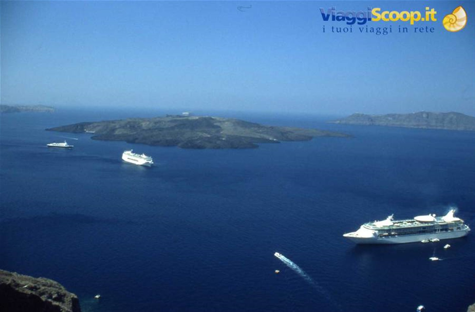 SANTORINI -Thera