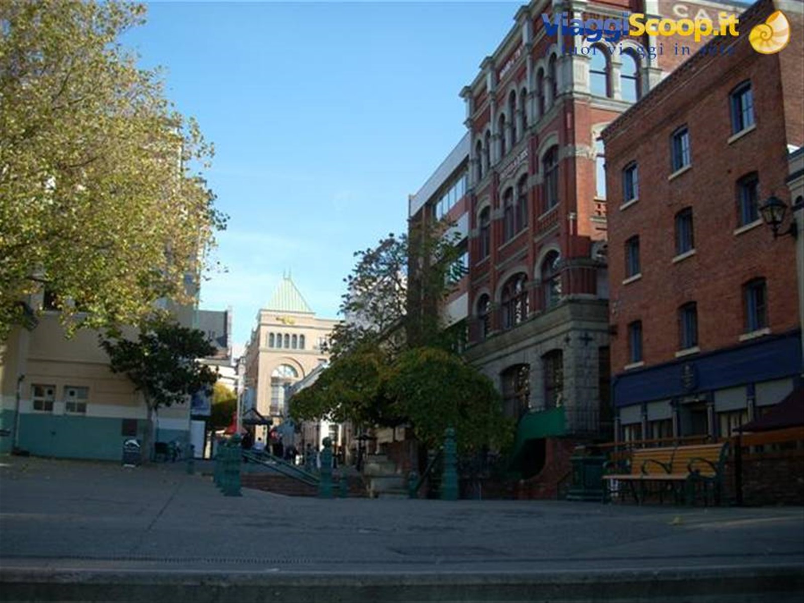 Victoria bastion square