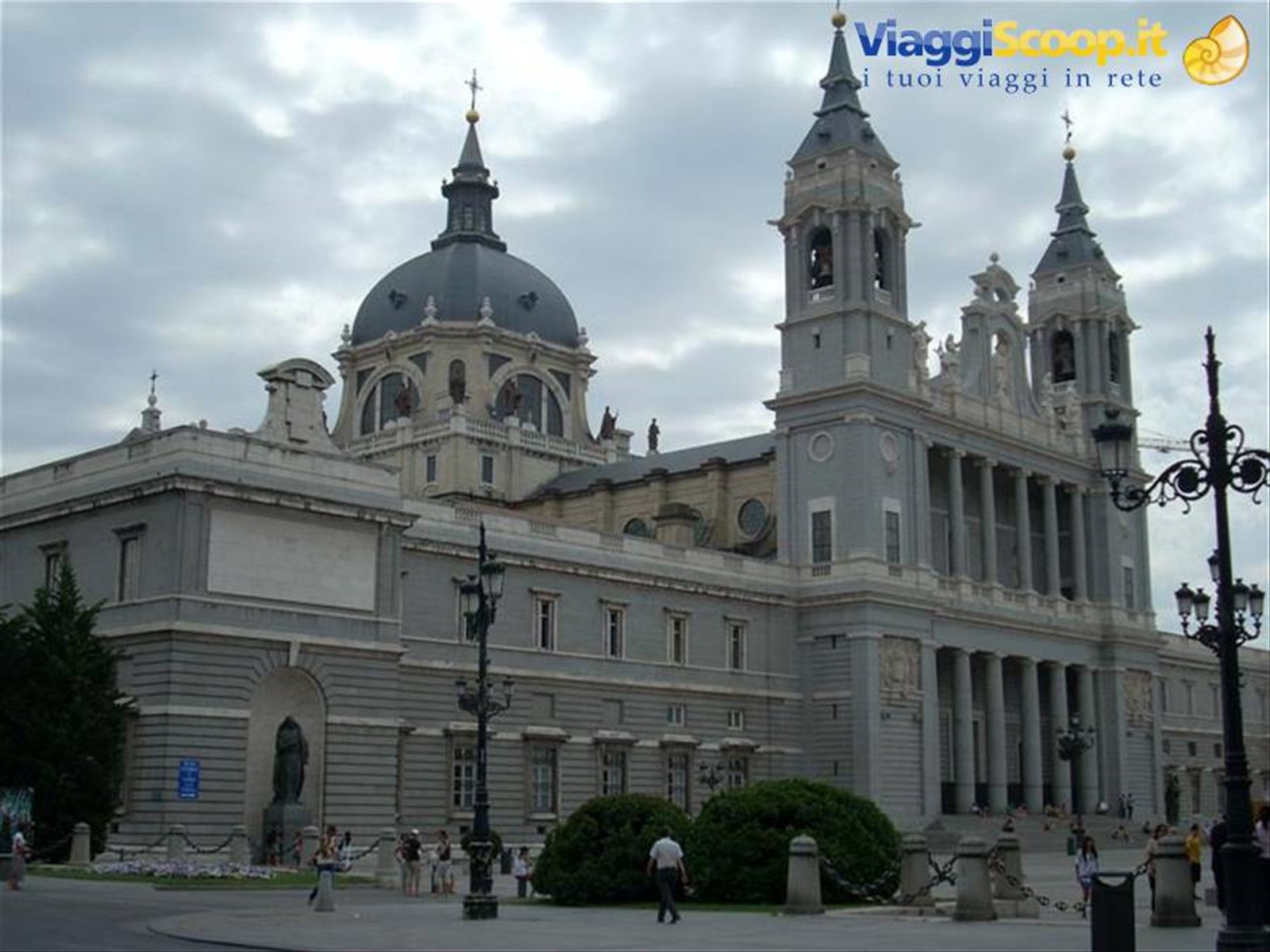 madrid catedral de la Almudena