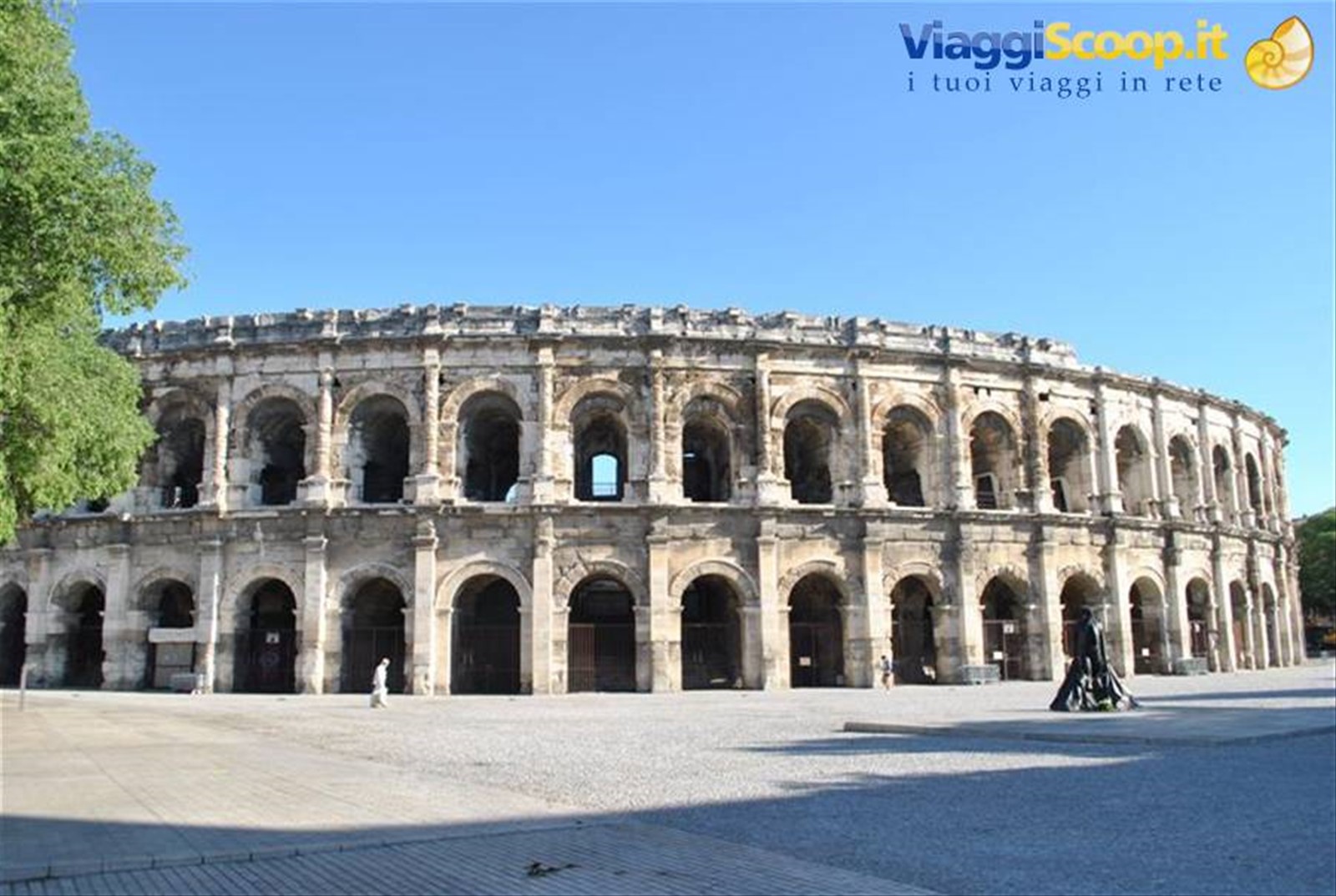 nimes