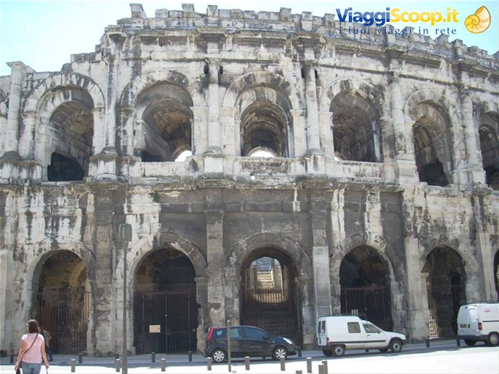 nimes