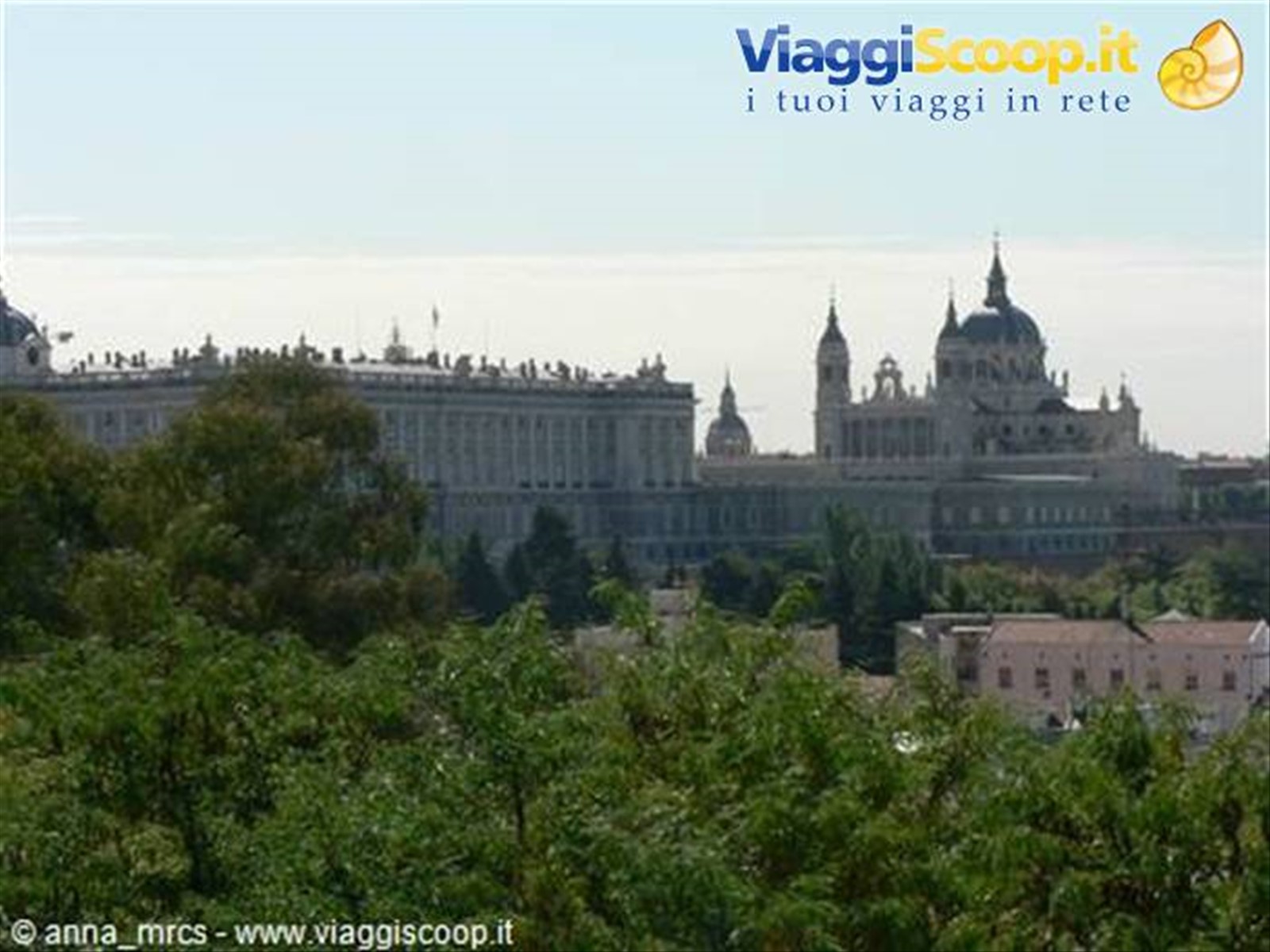 Palacio Real y Catedral De Almudena