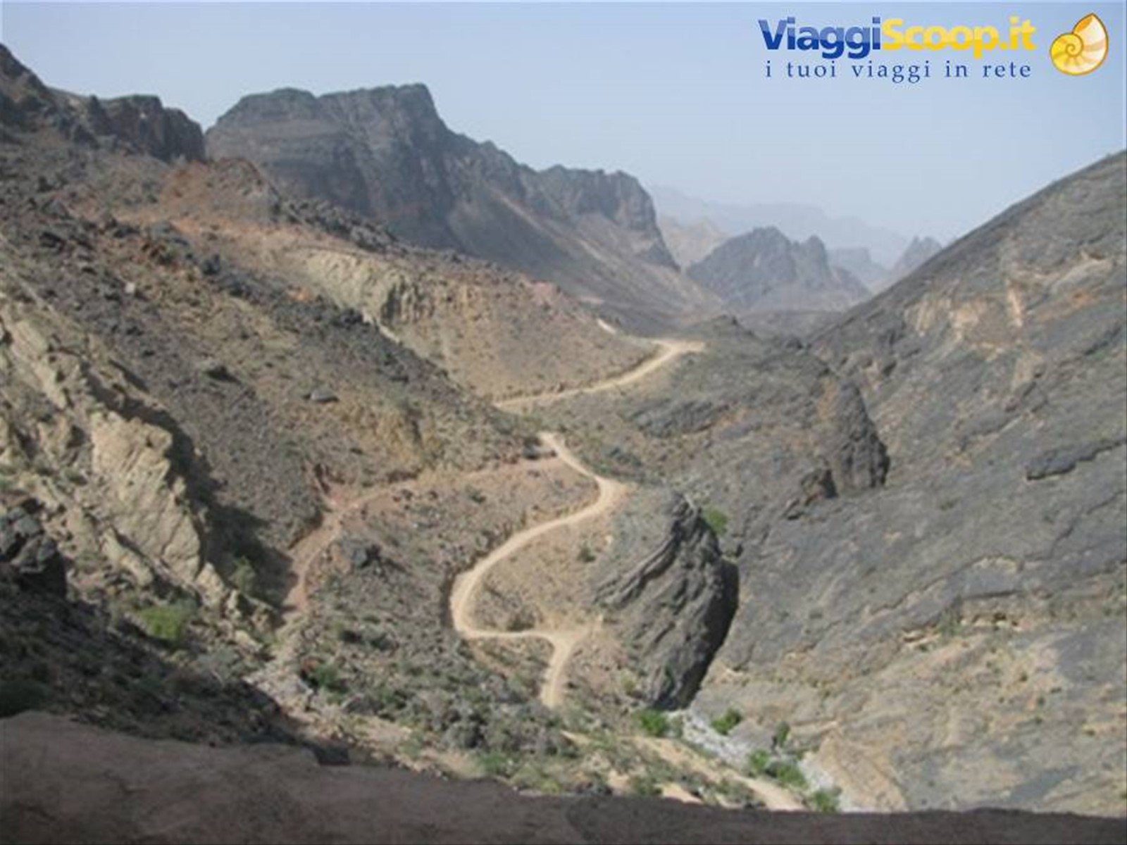 Attraversando i monti Hajar