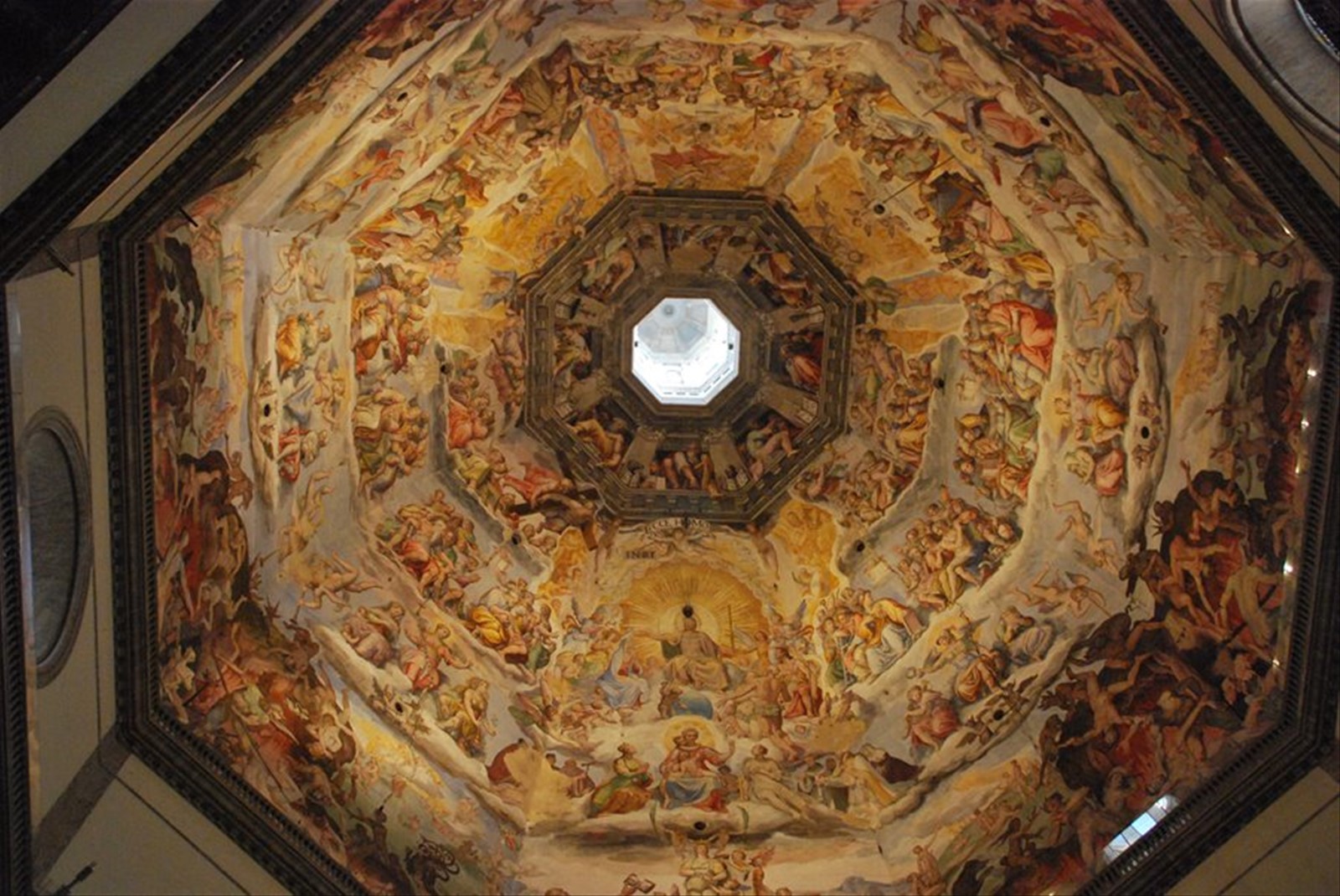 L'interno della cupola del Brunelleschi