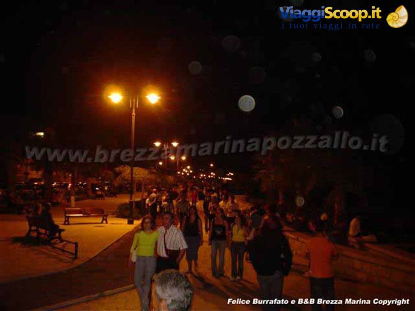POZZALLO - Passeggiata sul lungomare