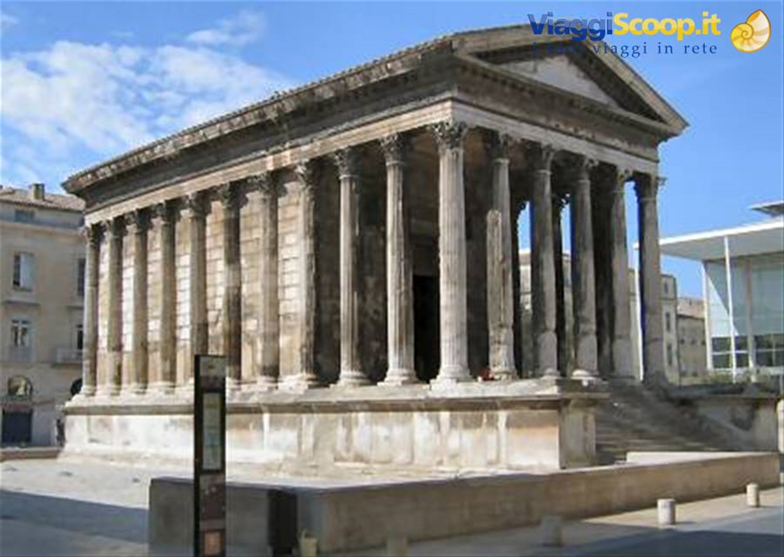 Nimes,Maison Carrèe