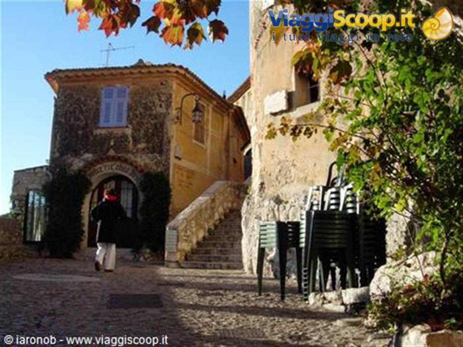Eze piazzetta