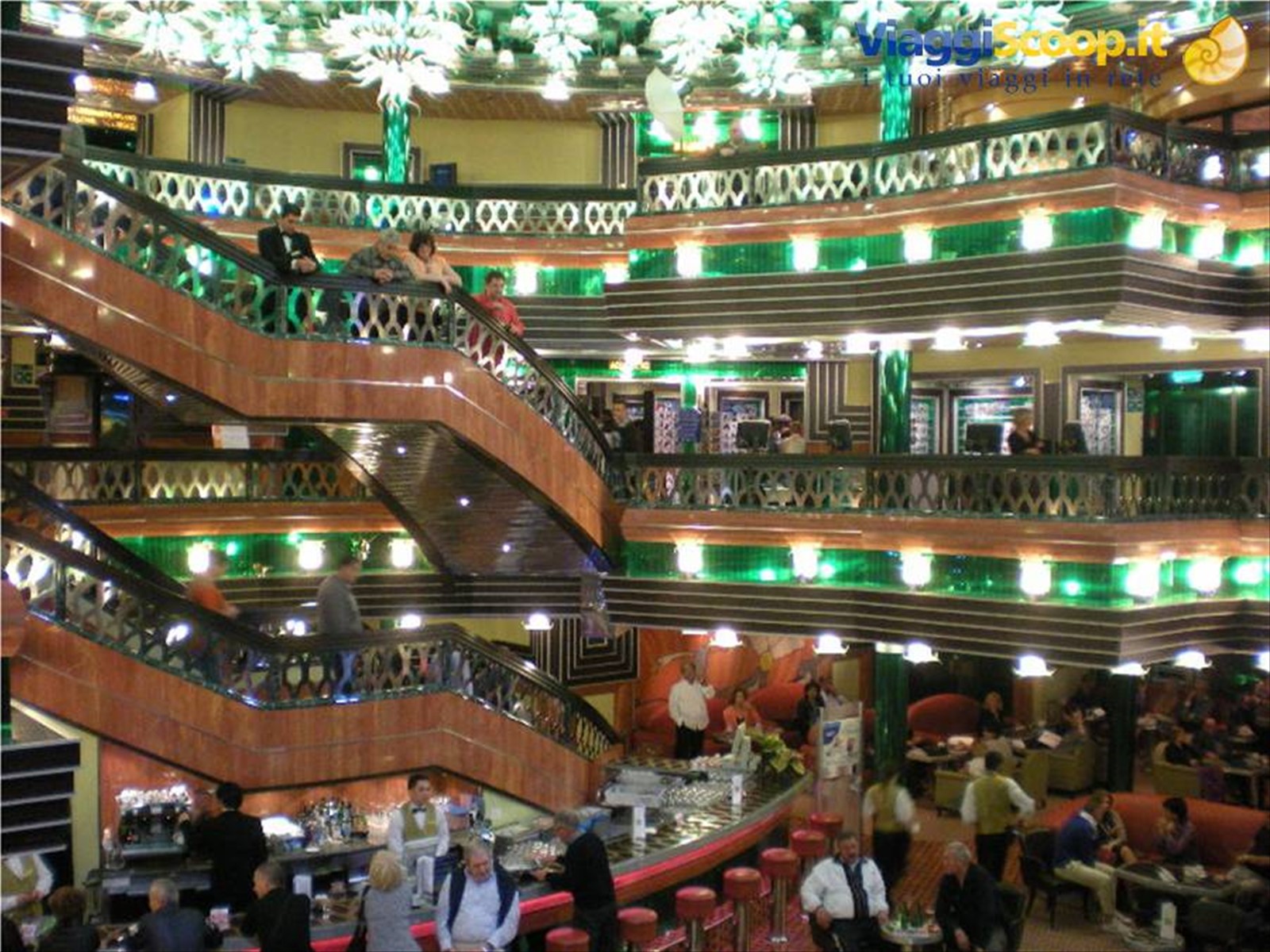 Hall nave