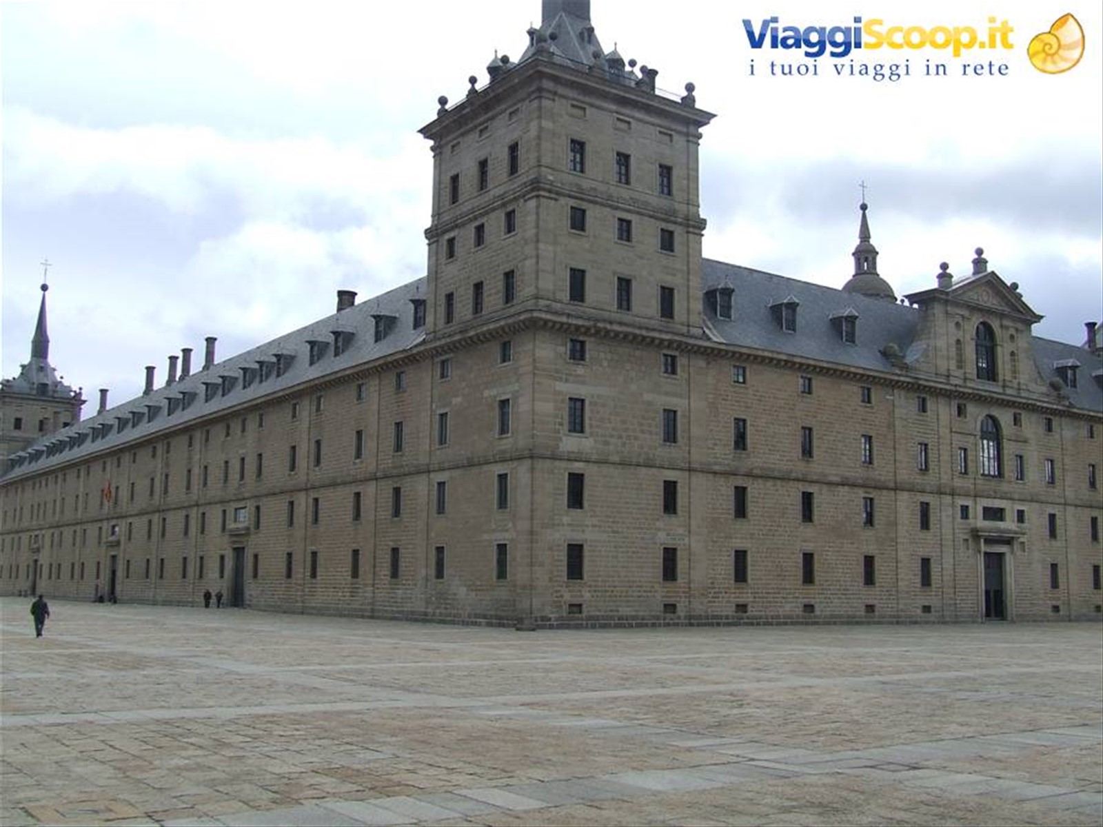 EL ESCORIAL : L'immenso quadrilatero