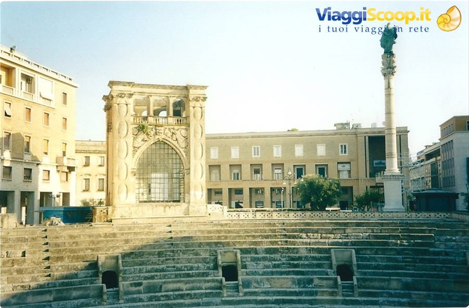 LECCE - Piazza S. Oronzo