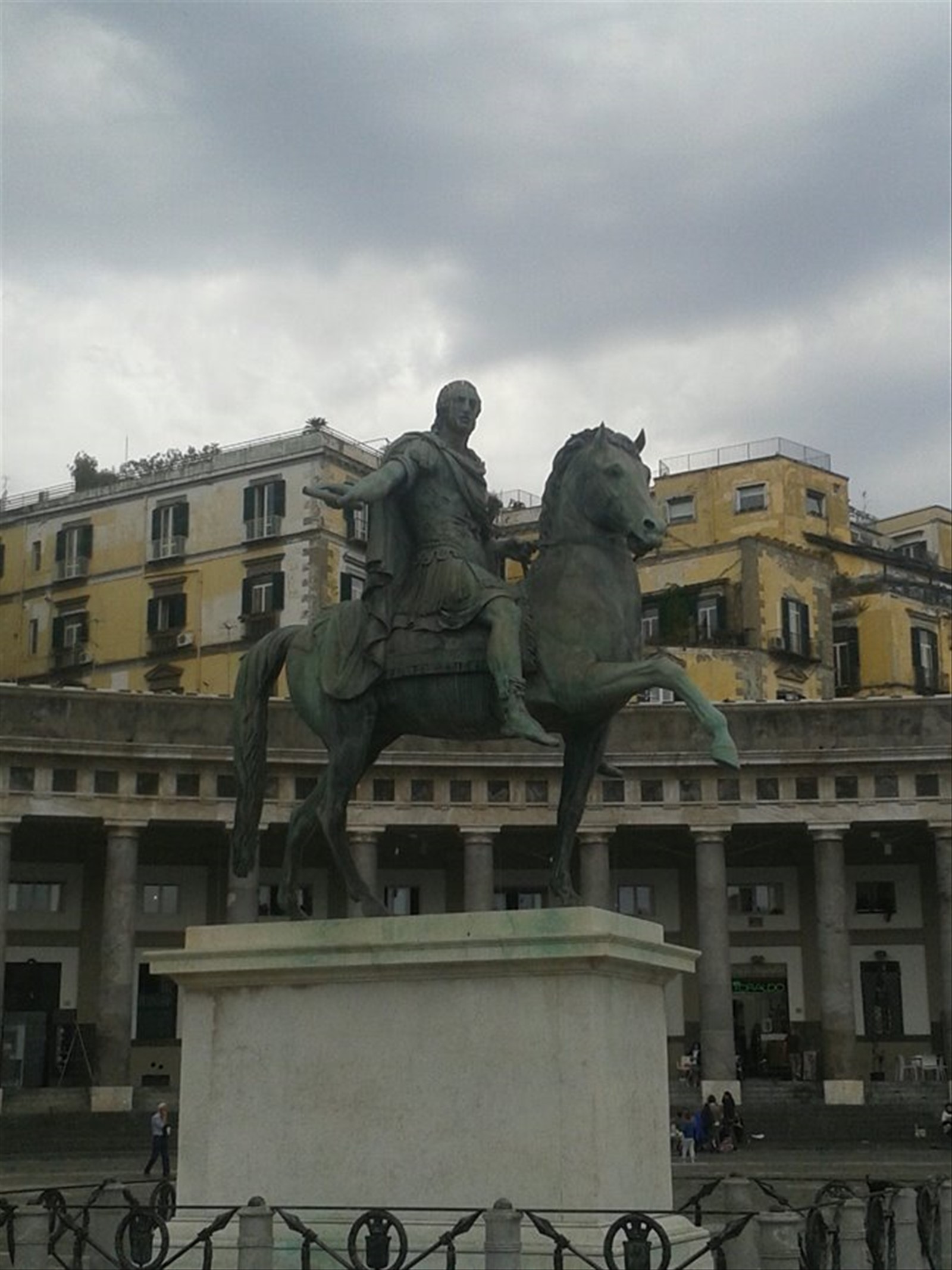 NAPOLI - Piazza del Plebiscito