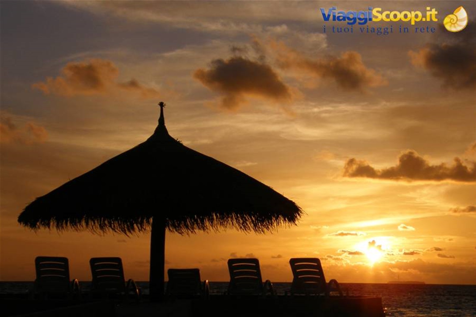 Olhuveli - Tramonto a Sunset Beach