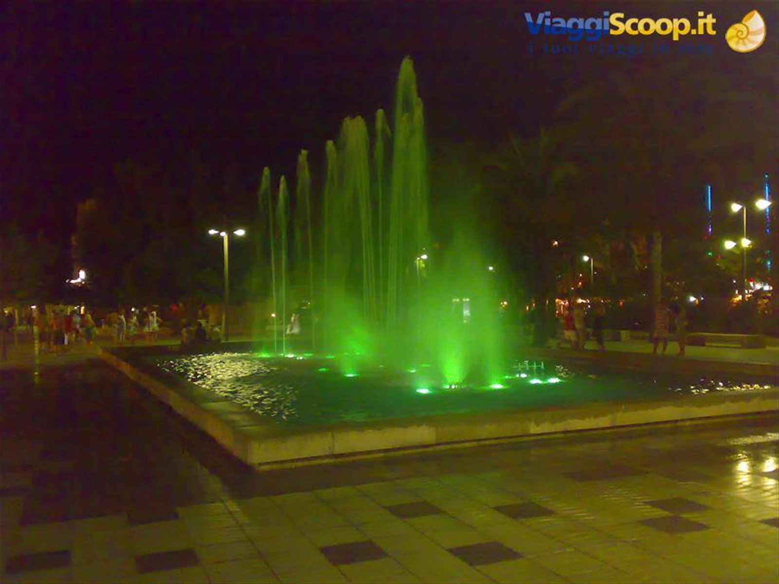 Ibiza - fontana illuminata