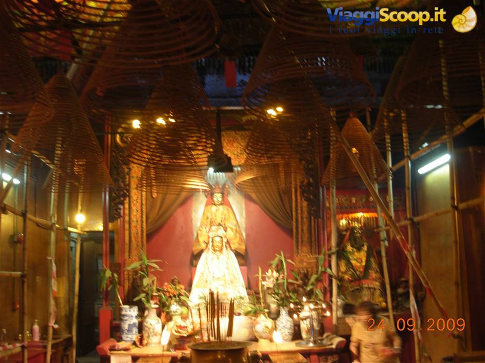Hong Kong - Man Mo temple