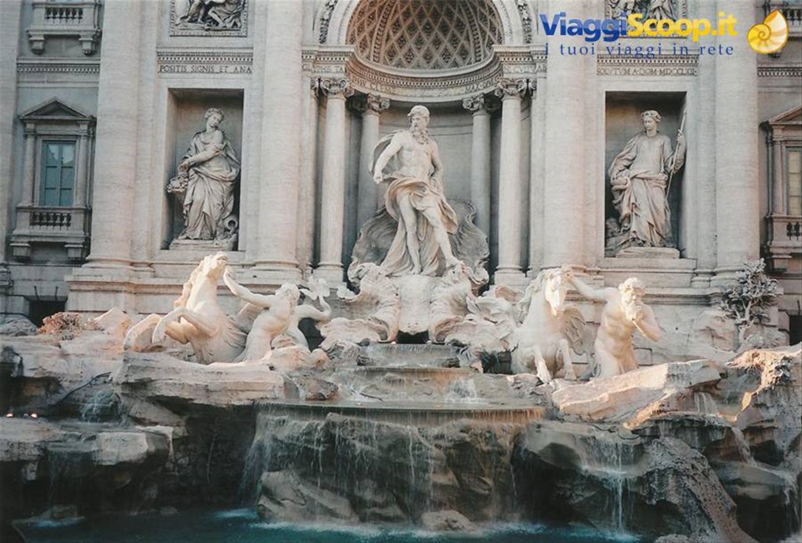 FONTANA DI TREVI