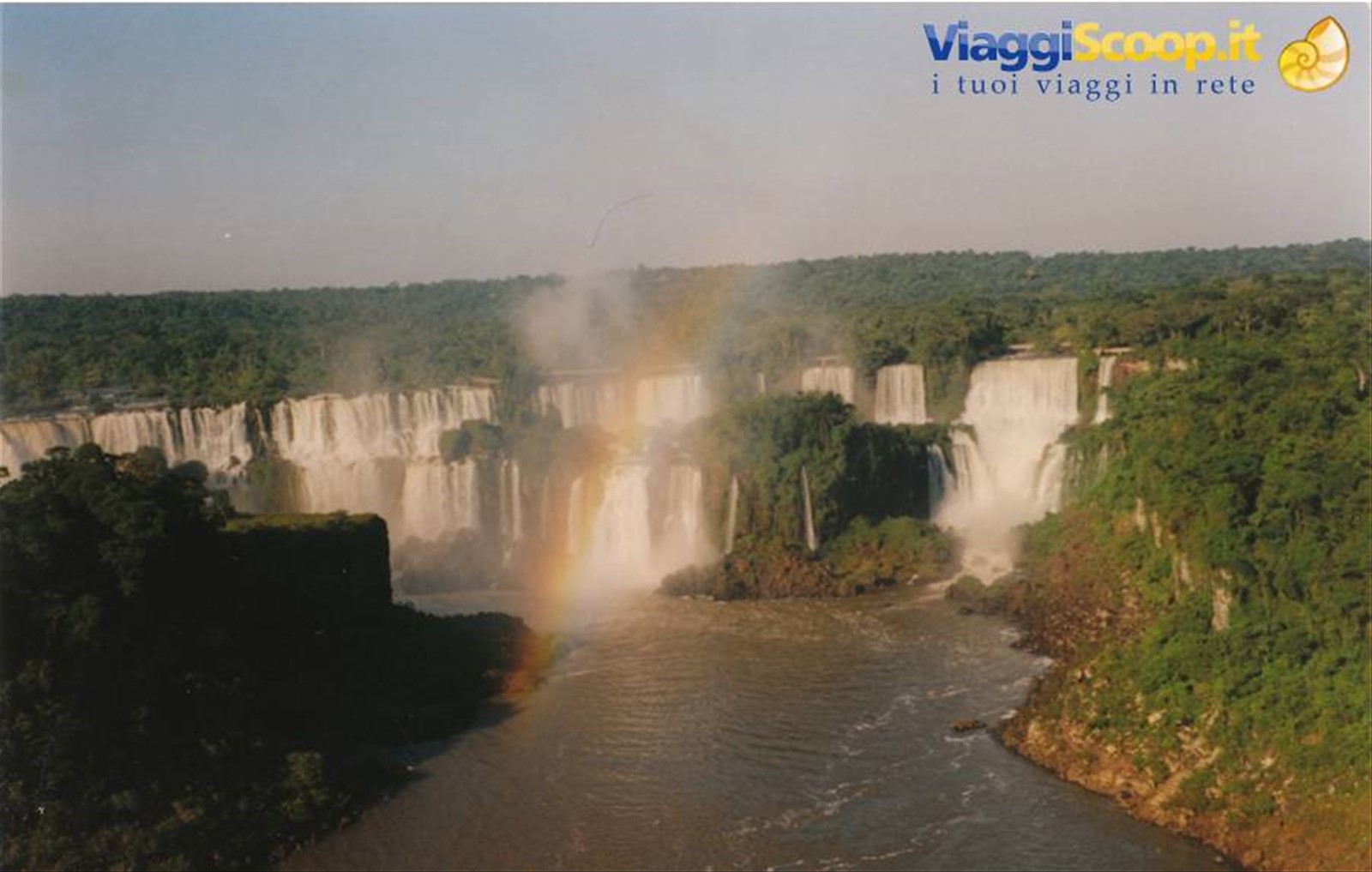 cascate con l' arcobaleno