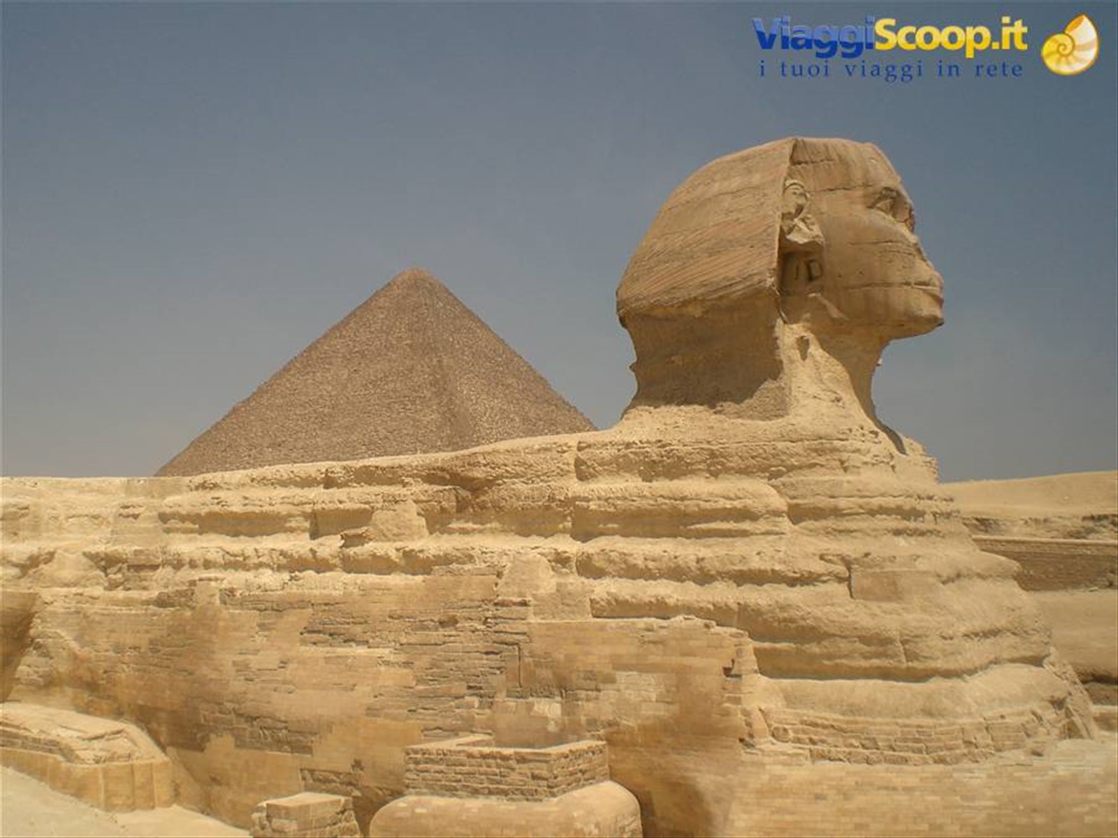 Sfinge e piramide