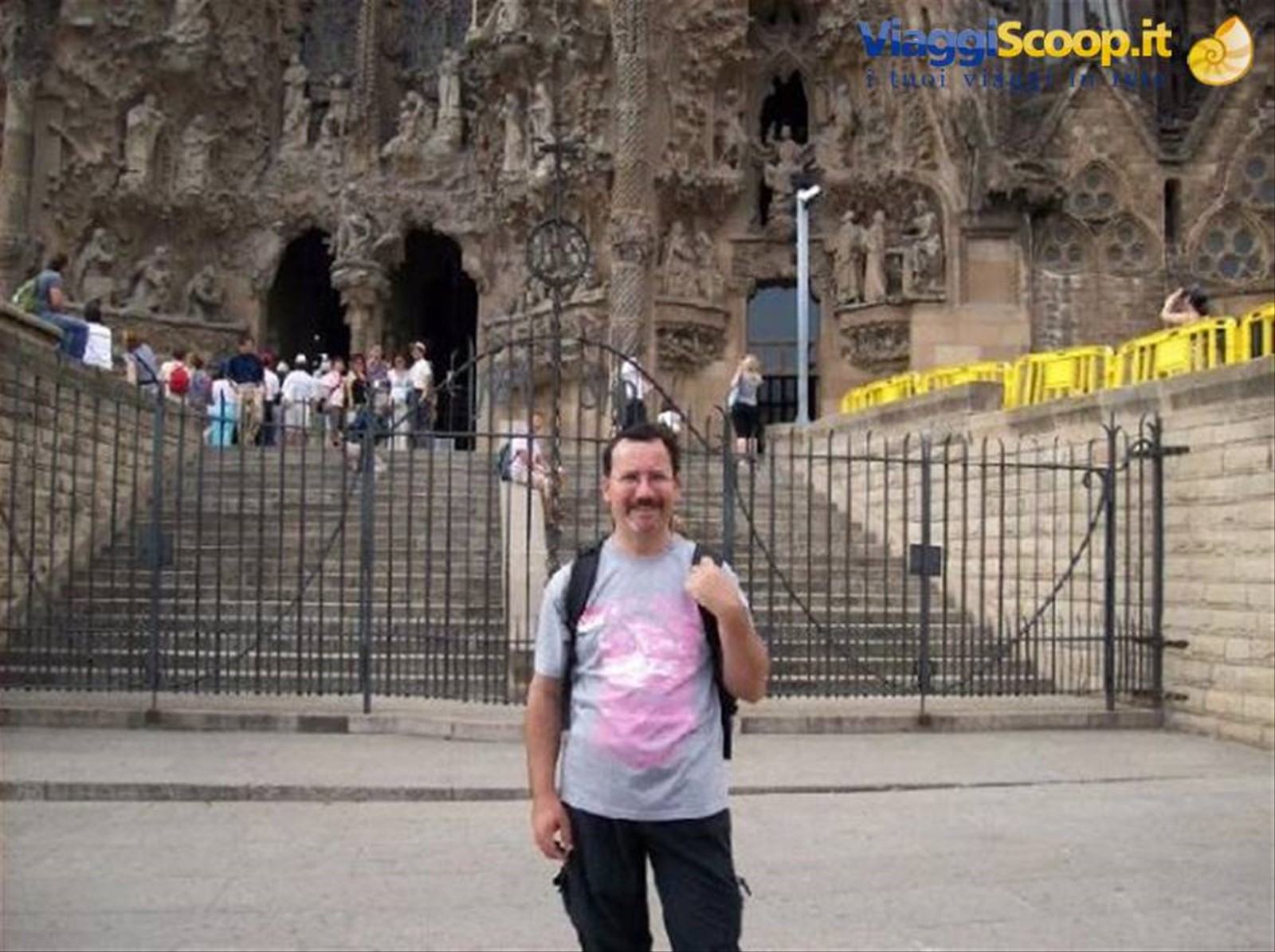 Davanti la Sagrada familia