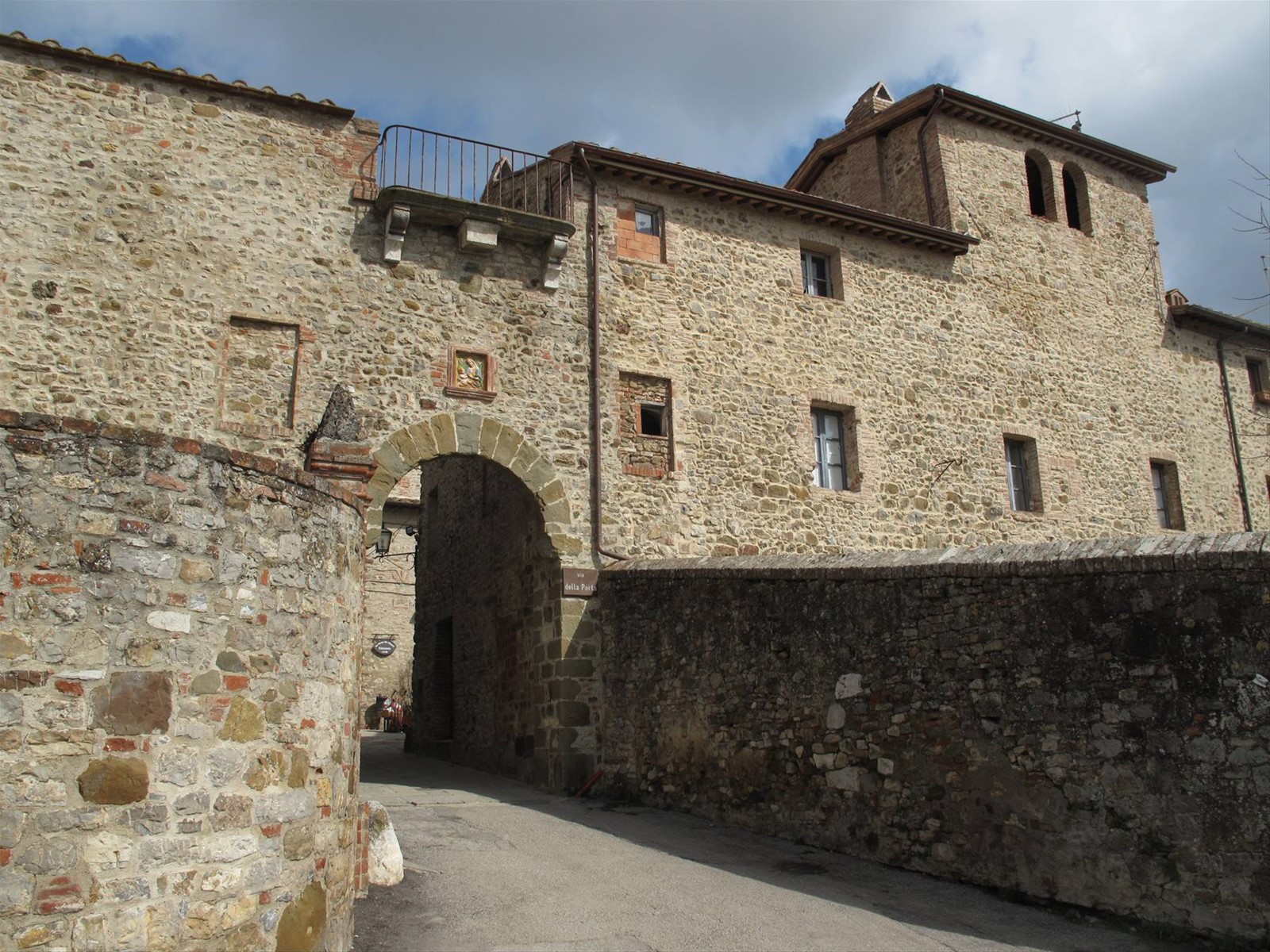il borgo di San Gusmè