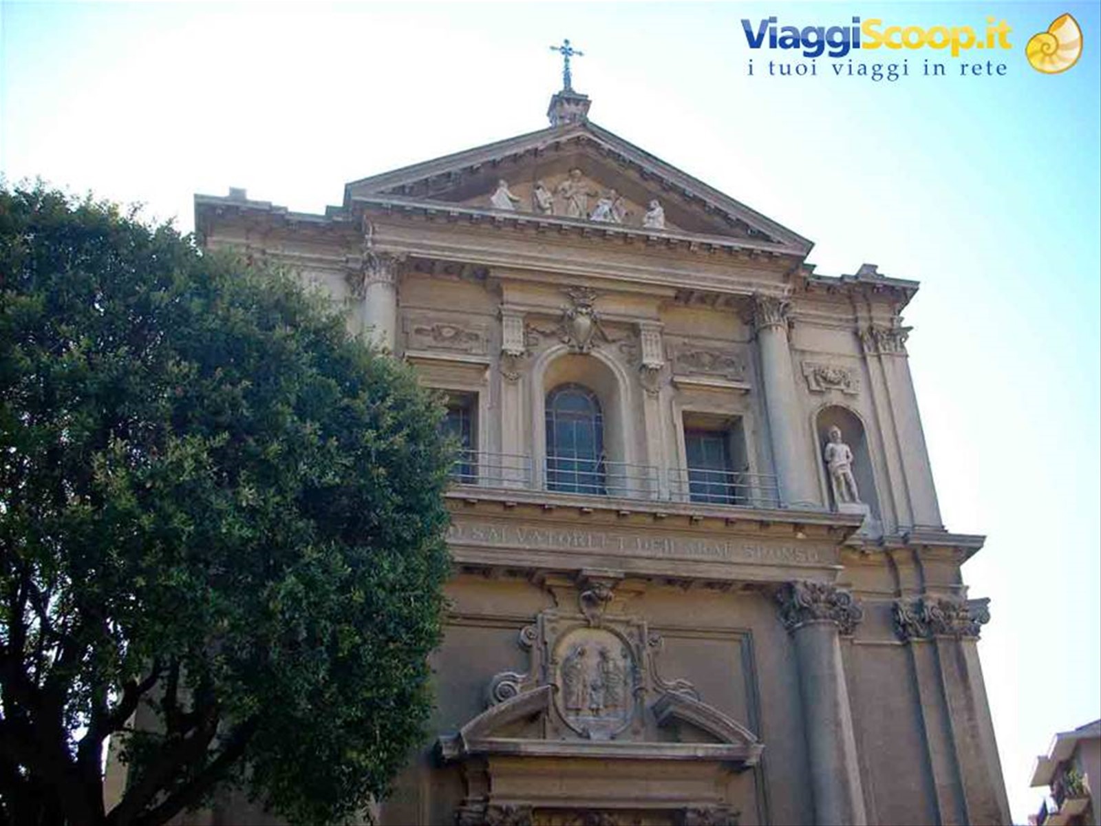 Chiesa del Santissimo Salvatore, in frazione Valleggia