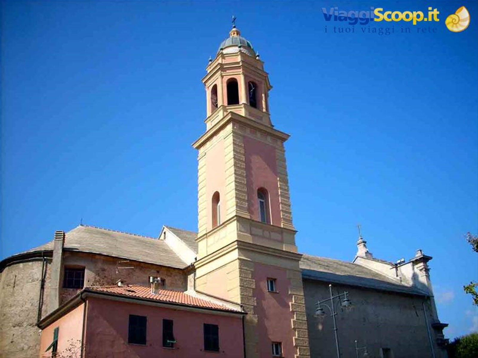Il campanile della Parrocchiale di Valleggia