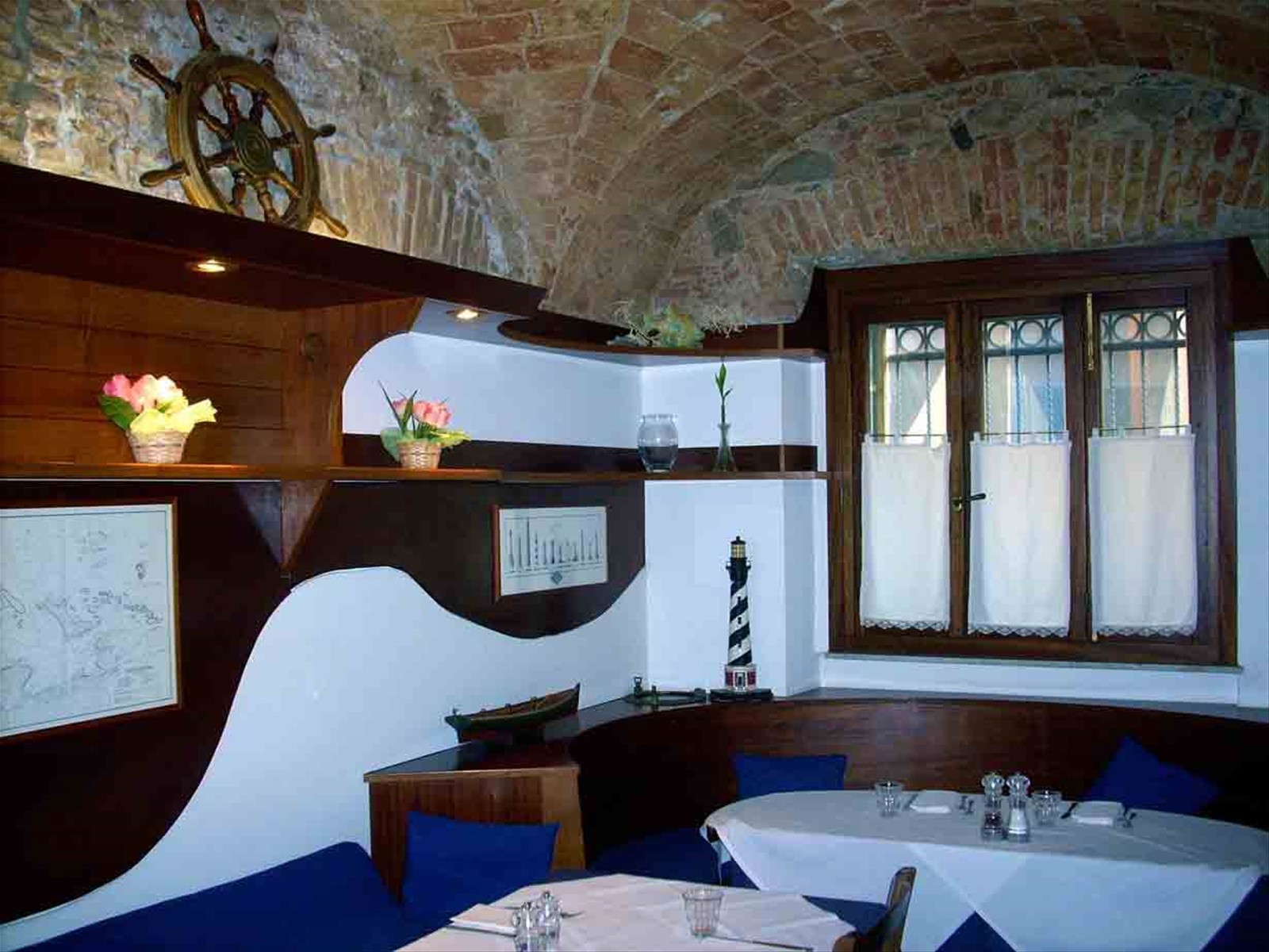 Nelle sale del Ristorante Il Paguro