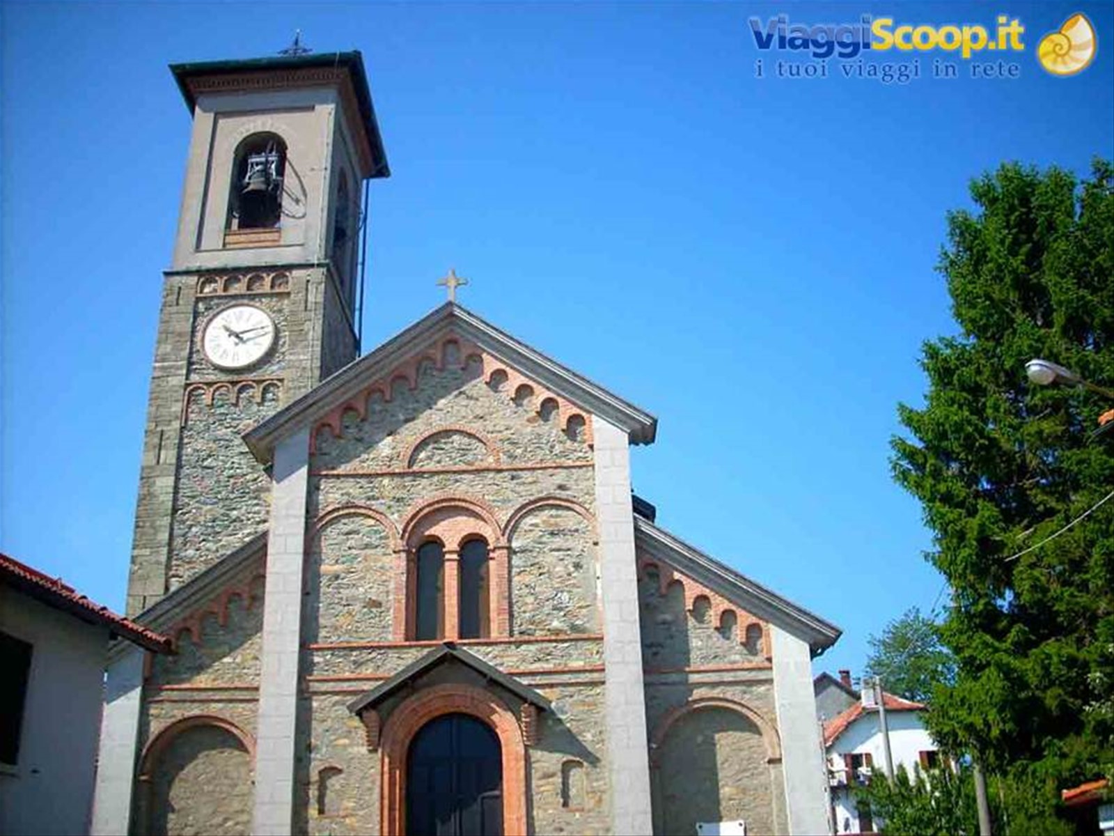 Chiesa di San Bernardo Abate, nella frazione Palo