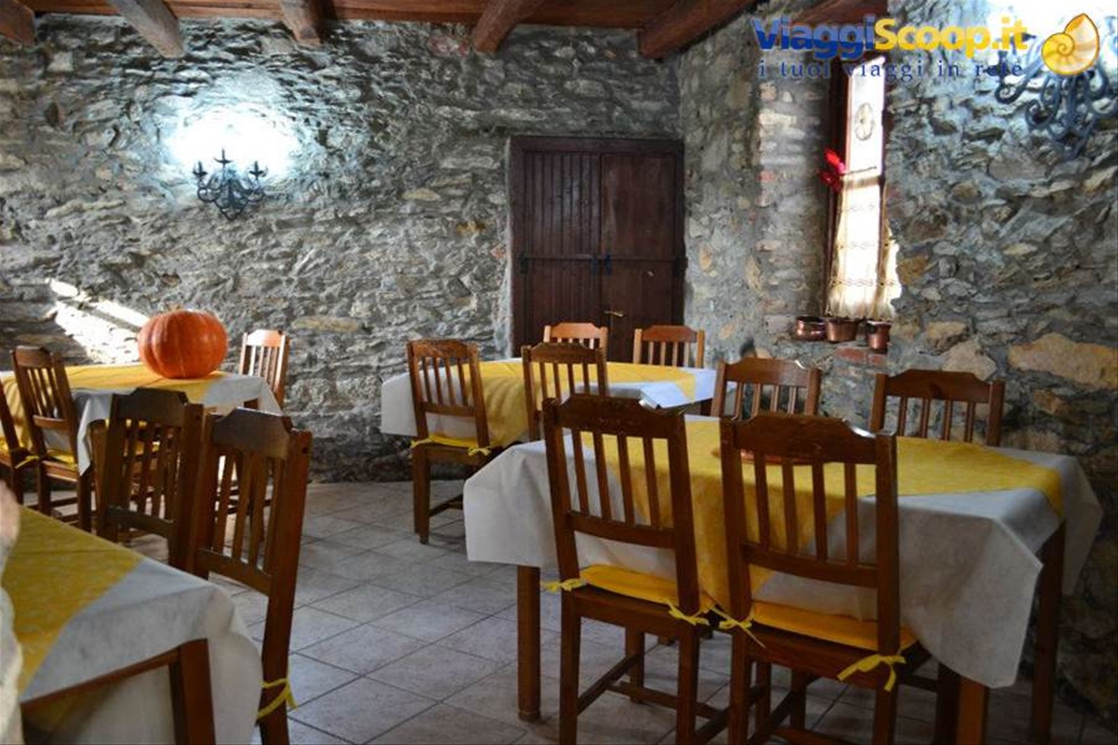 Nella sala del Ristorante Antichi Sapori