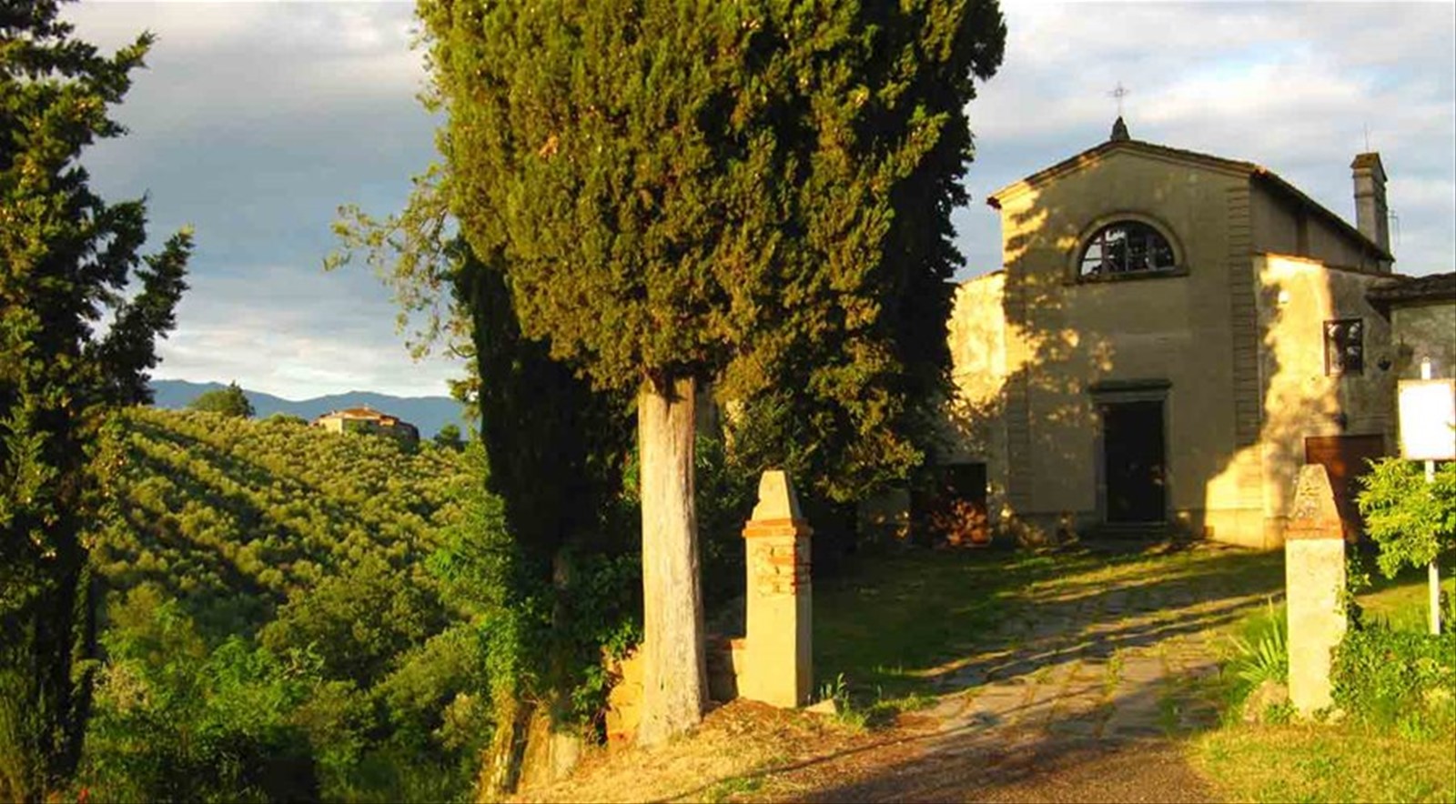 Veduta della chiesa di San Pietro