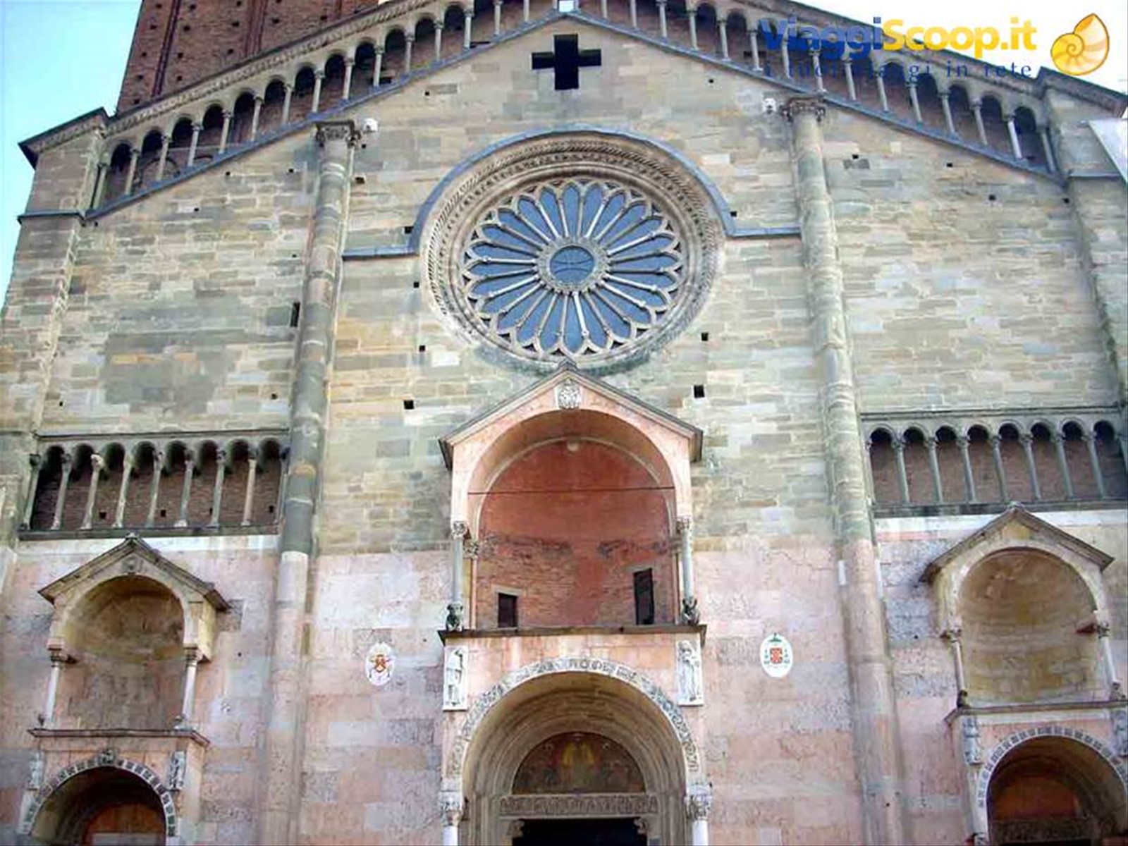 La facciata del Duomo