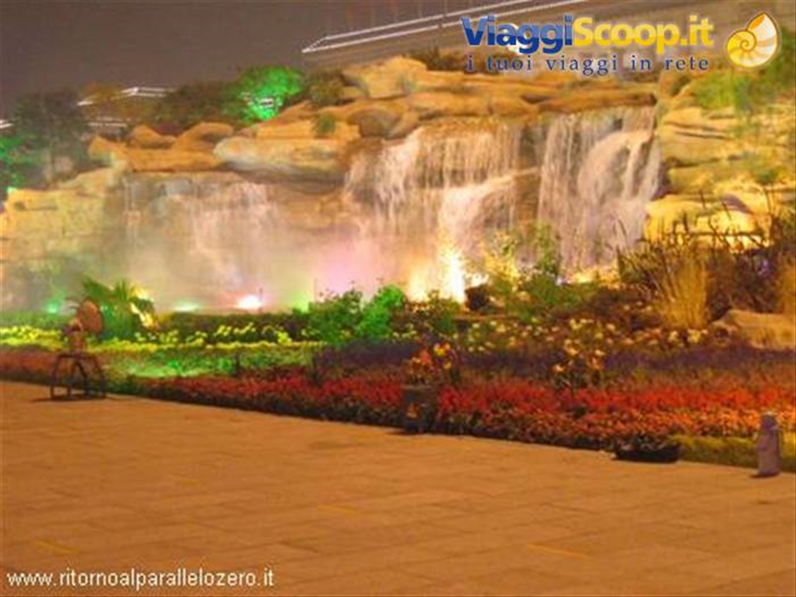 Piazza Tiam Anmen di notte