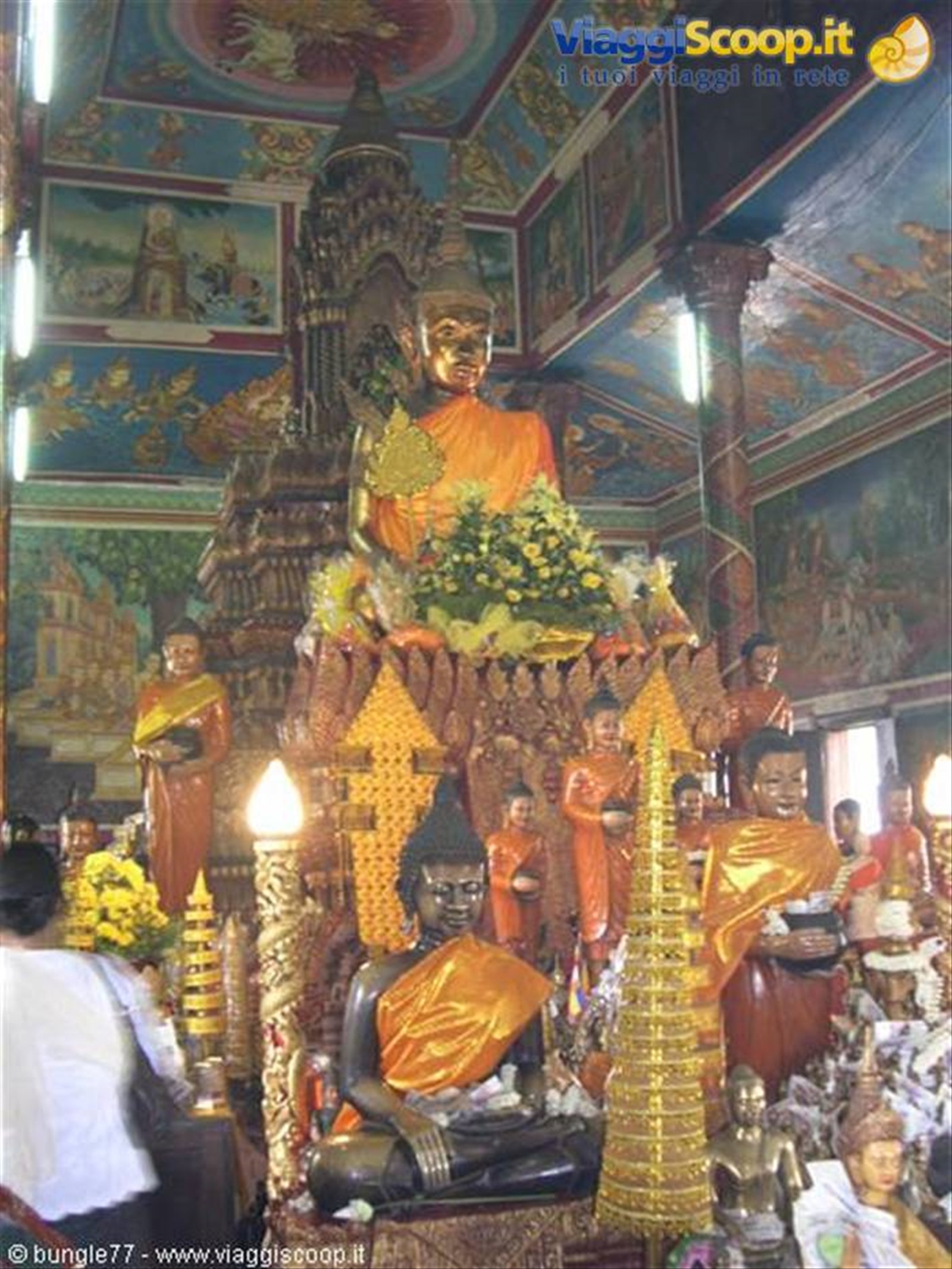 15 - PP - Wat Phnom - Buddi
