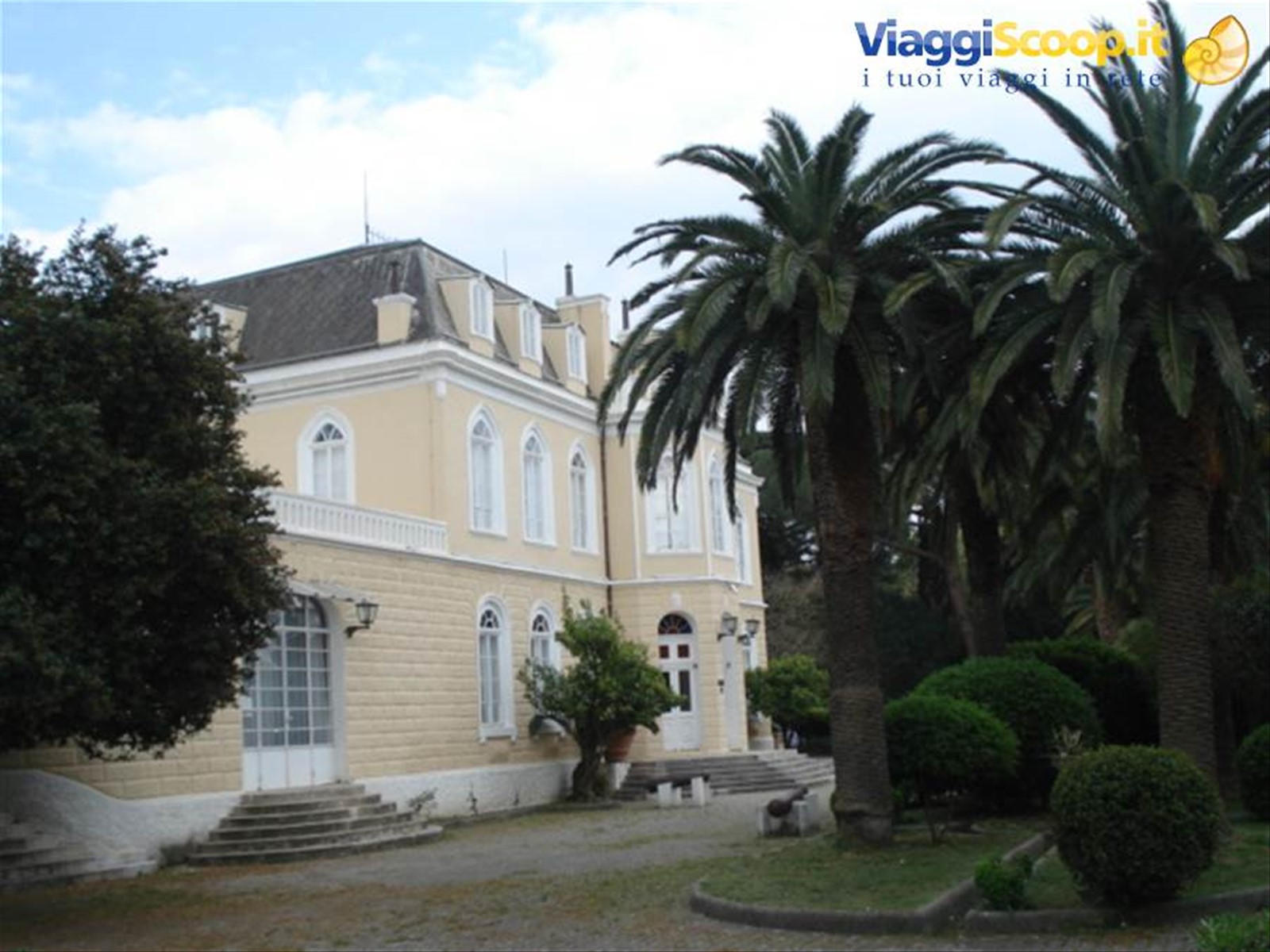 Bar: palazzo di re Nicola